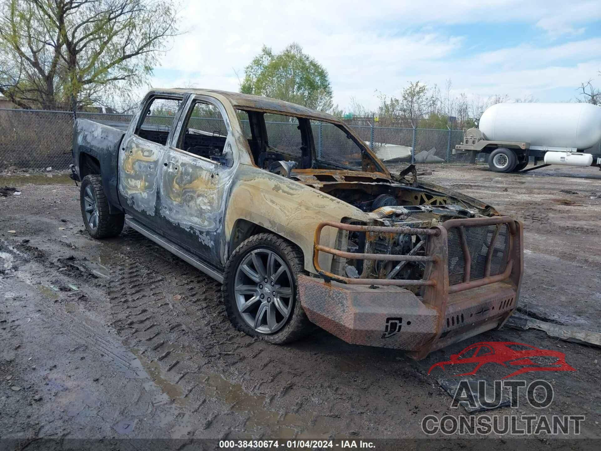 CHEVROLET SILVERADO 1500 2018 - 3GCUKSEJ4JG332027