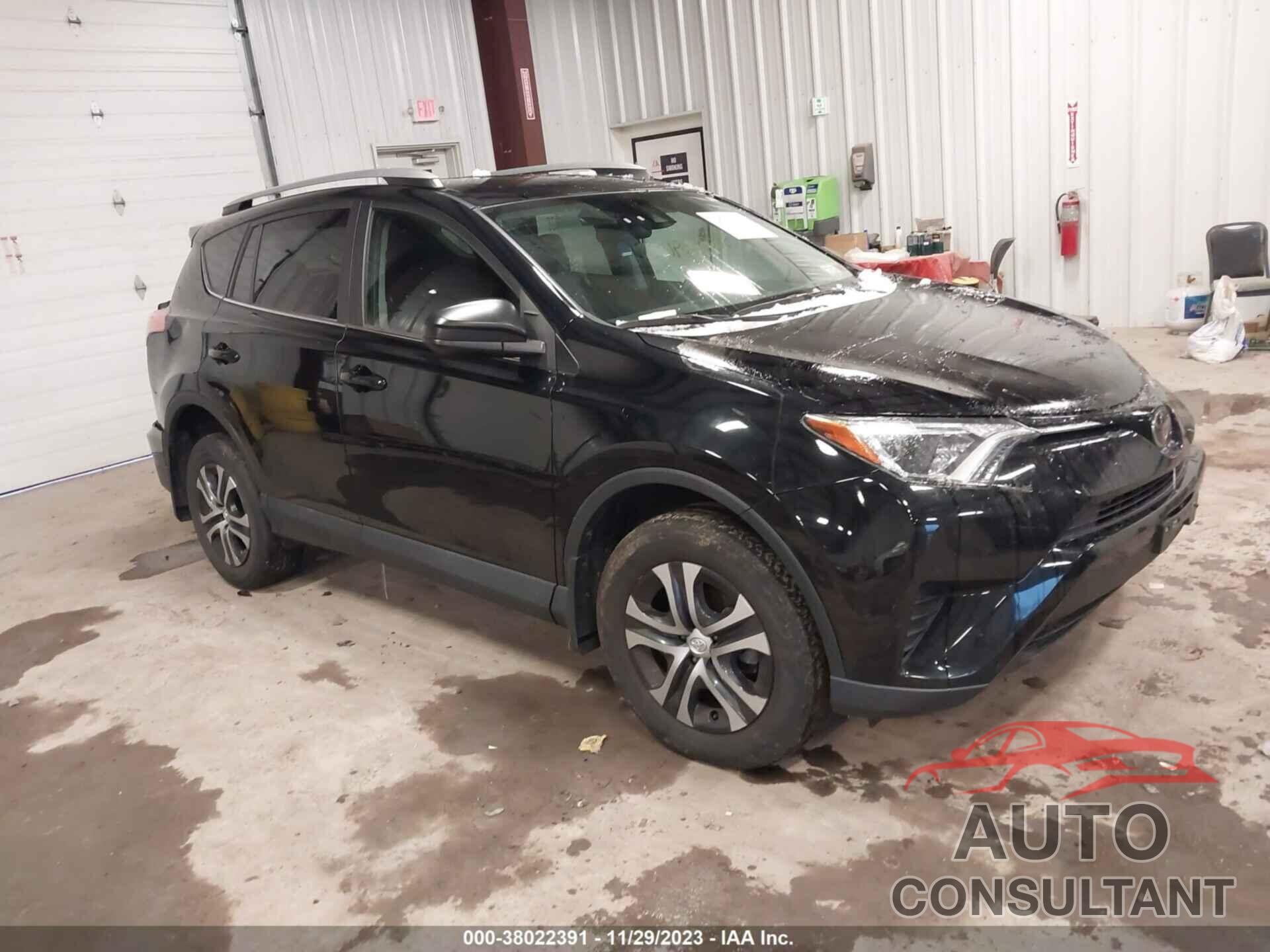 TOYOTA RAV4 2018 - 2T3BFREV8JW775272
