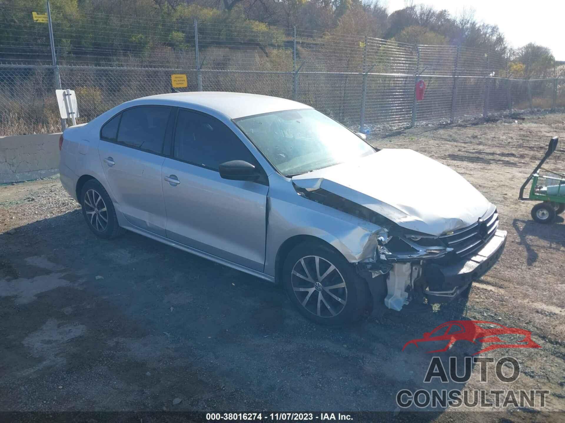 VOLKSWAGEN JETTA 2016 - 3VWD67AJ9GM240572