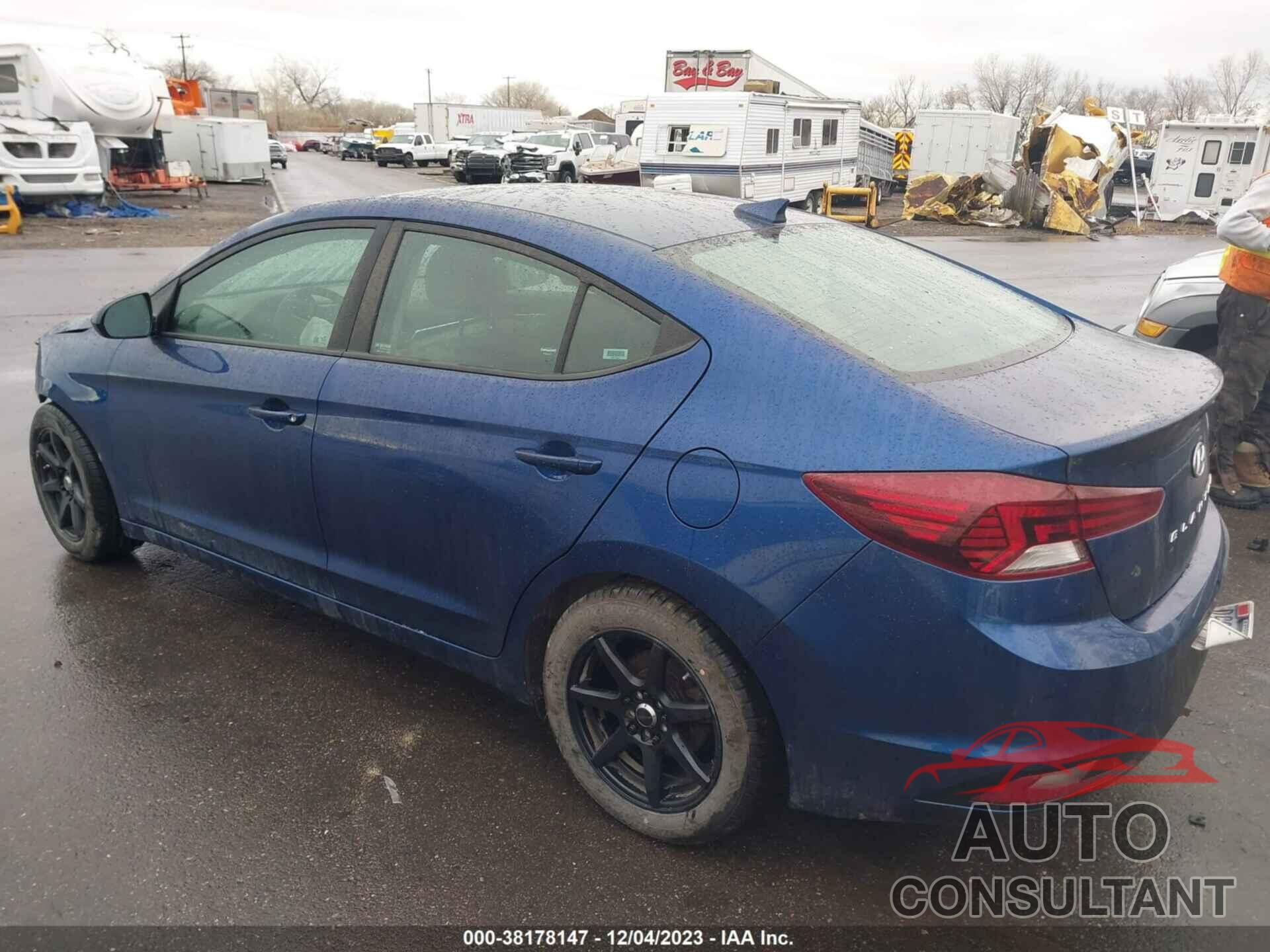 HYUNDAI ELANTRA 2019 - 5NPD84LF8KH413811