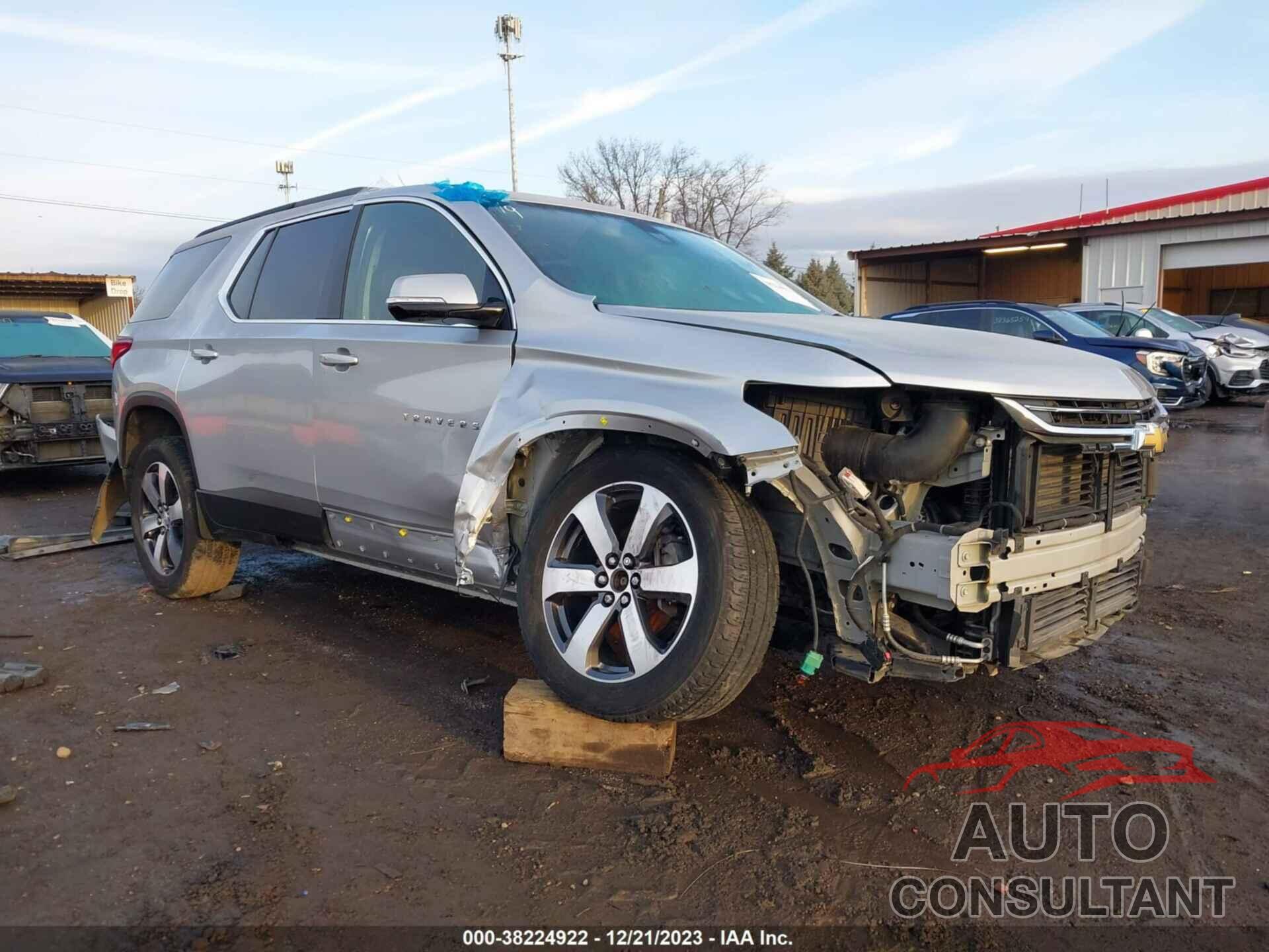 CHEVROLET TRAVERSE 2019 - 1GNERHKW3KJ131858