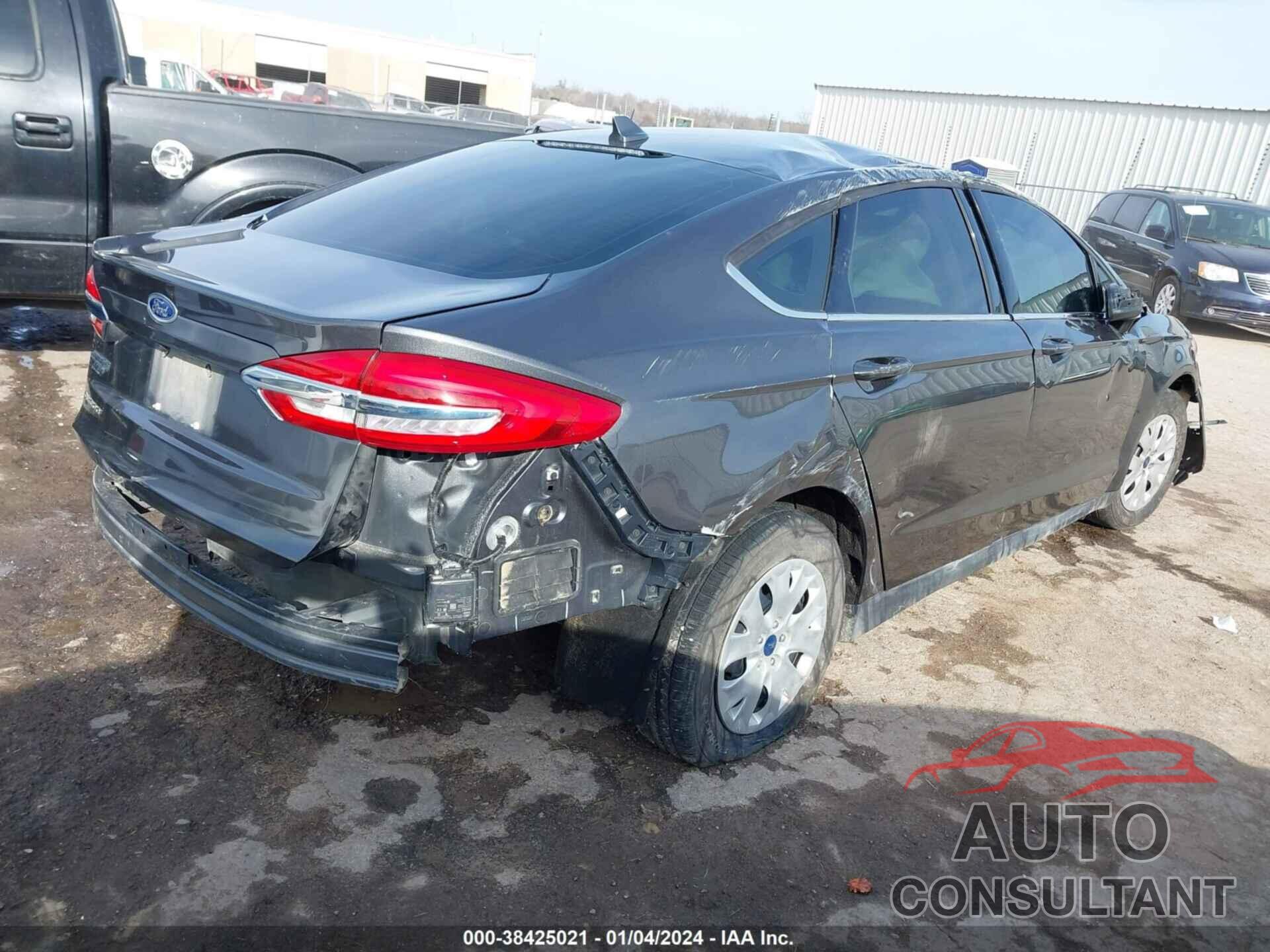 FORD FUSION 2020 - 3FA6P0G72LR126282