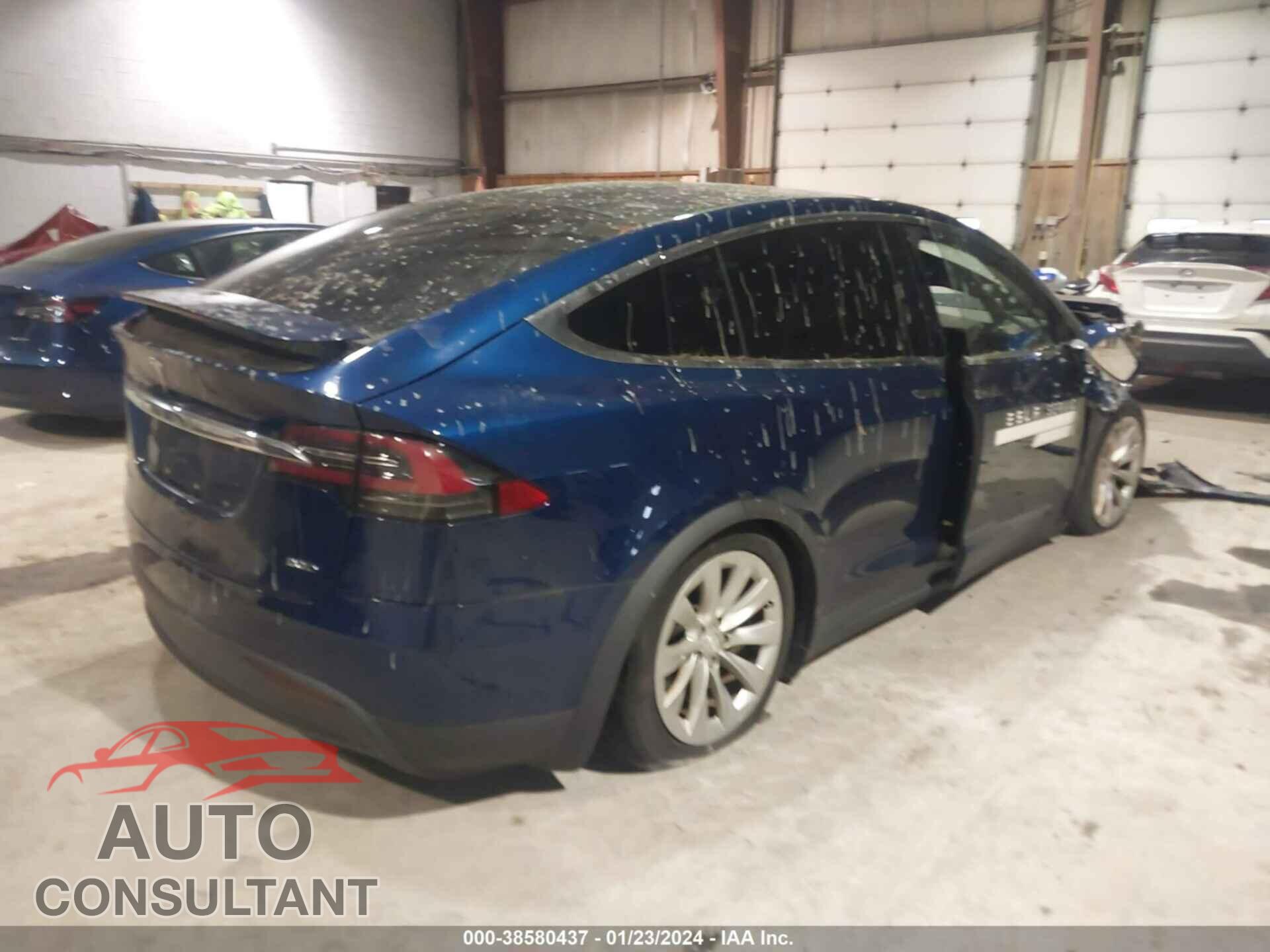 TESLA MODEL X 2016 - 5YJXCBE21GF022015
