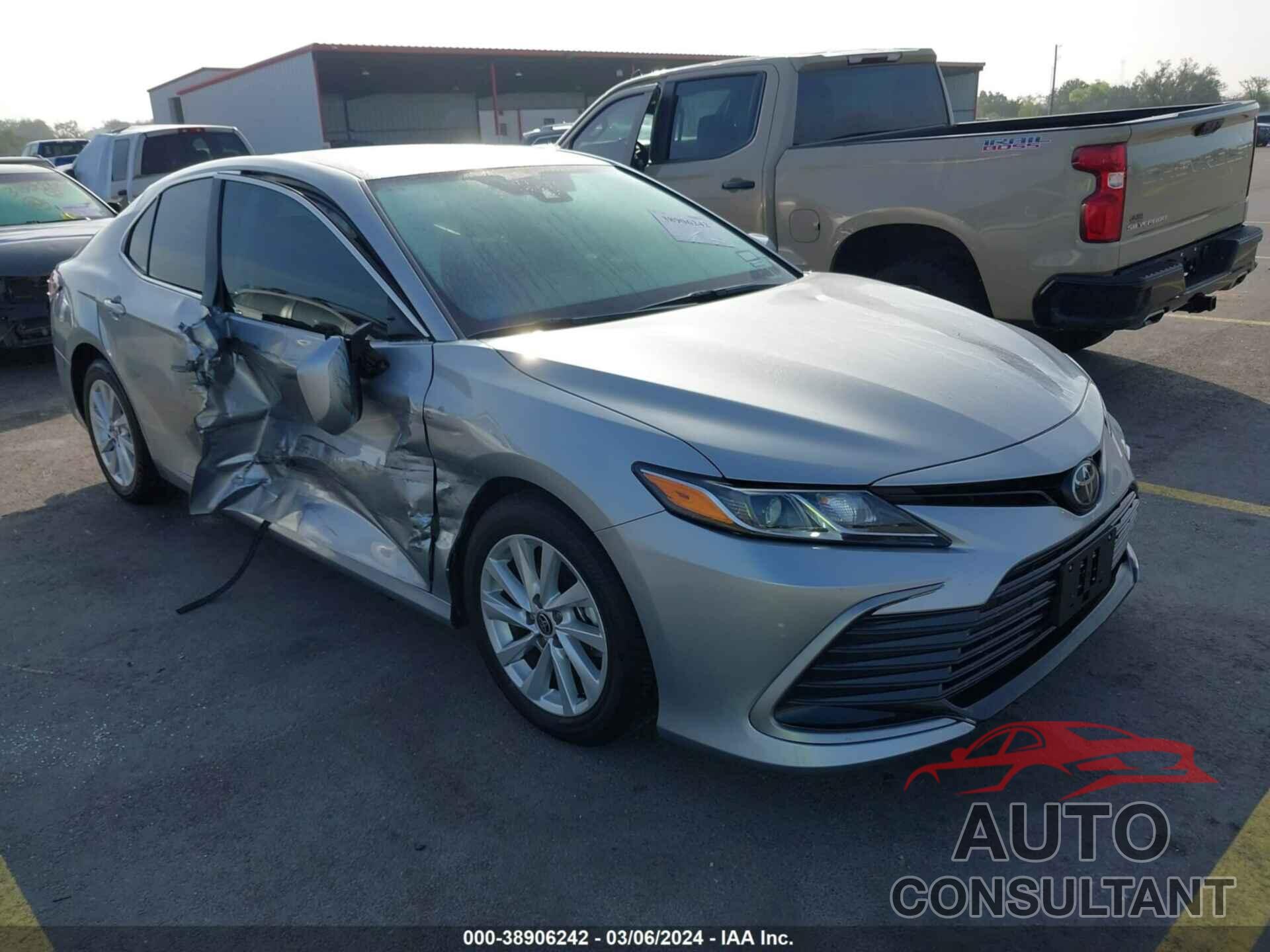 TOYOTA CAMRY 2023 - 4T1R11AK8PU754434