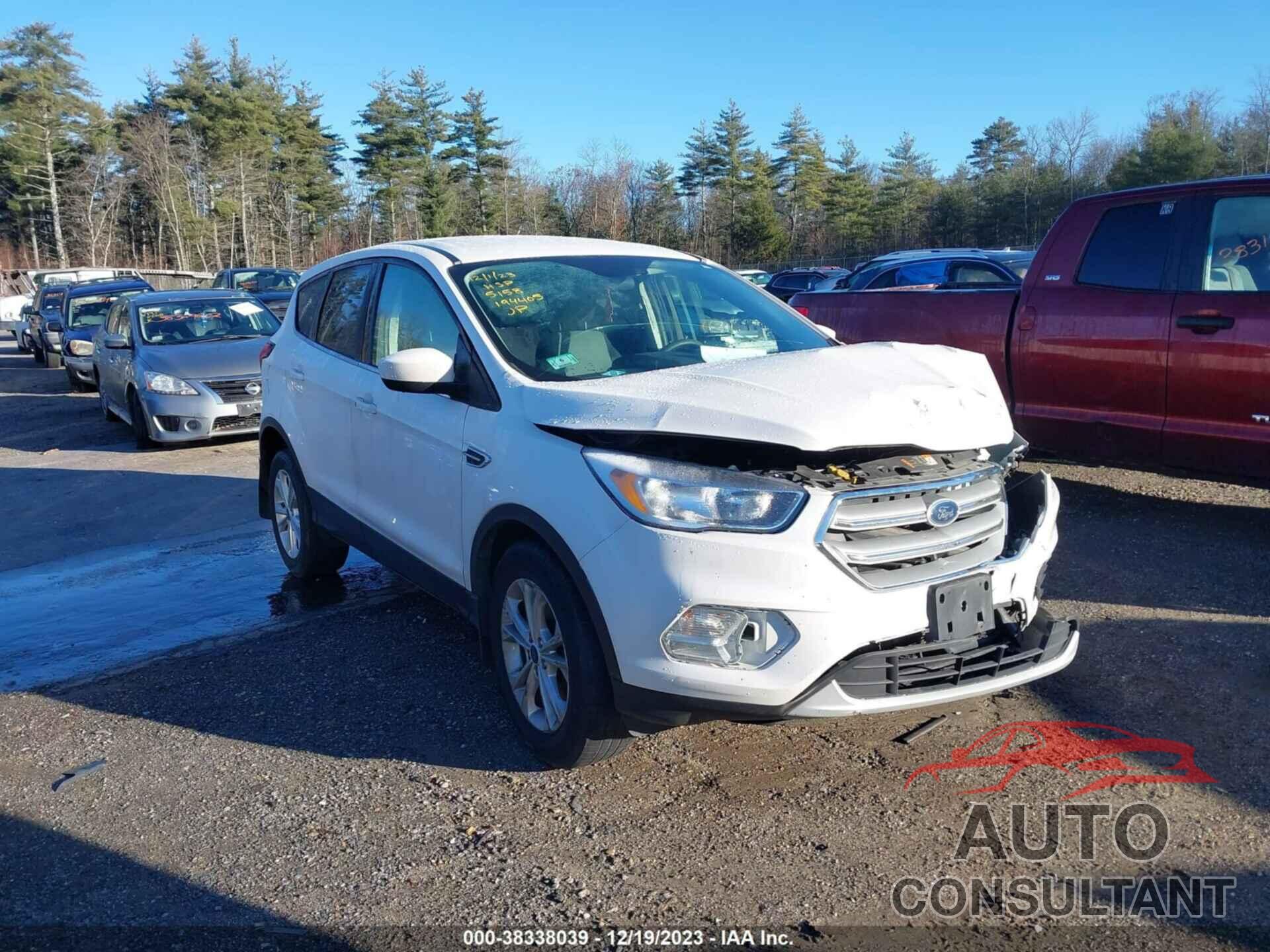 FORD ESCAPE 2019 - 1FMCU9GD8KUB15158