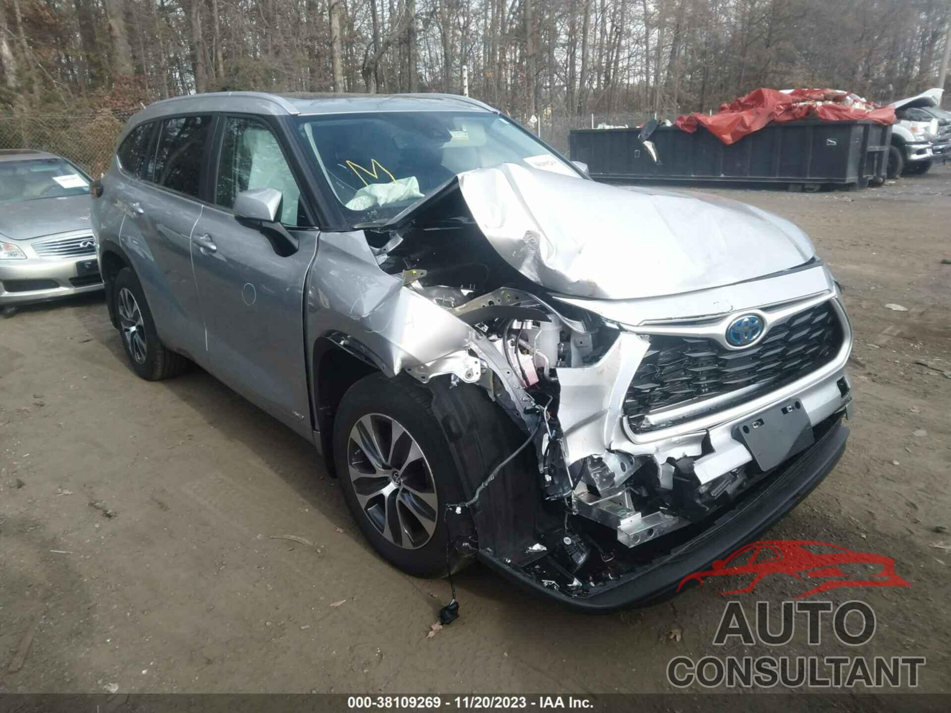 TOYOTA HIGHLANDER 2023 - 5TDKBRCH8PS584664