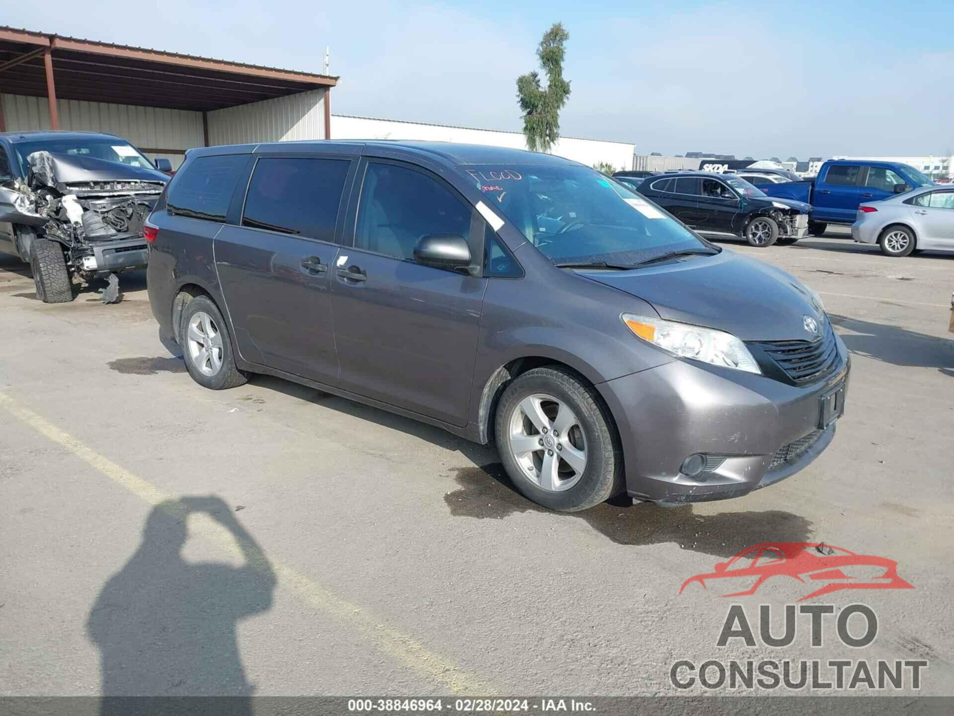 TOYOTA SIENNA 2017 - 5TDZZ3DC5HS873416