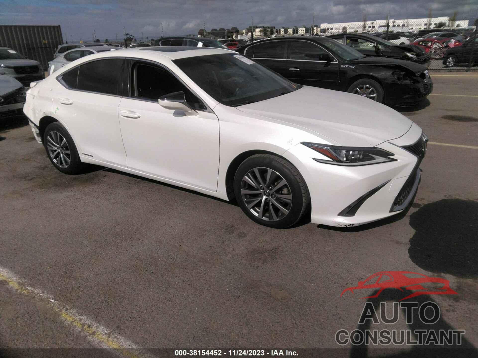 LEXUS ES 300H 2019 - JTHB21B1XK2041269