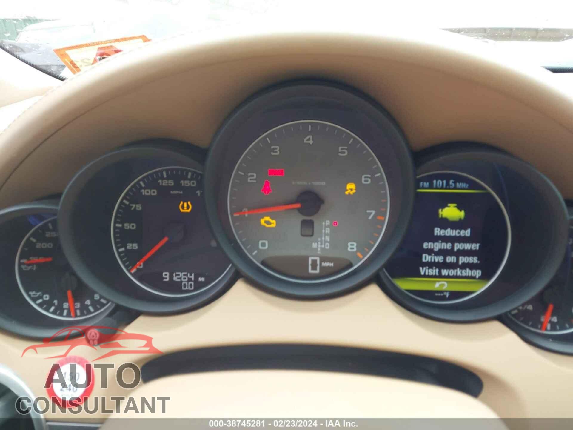 PORSCHE CAYENNE 2016 - WP1AB2A29GLA97054
