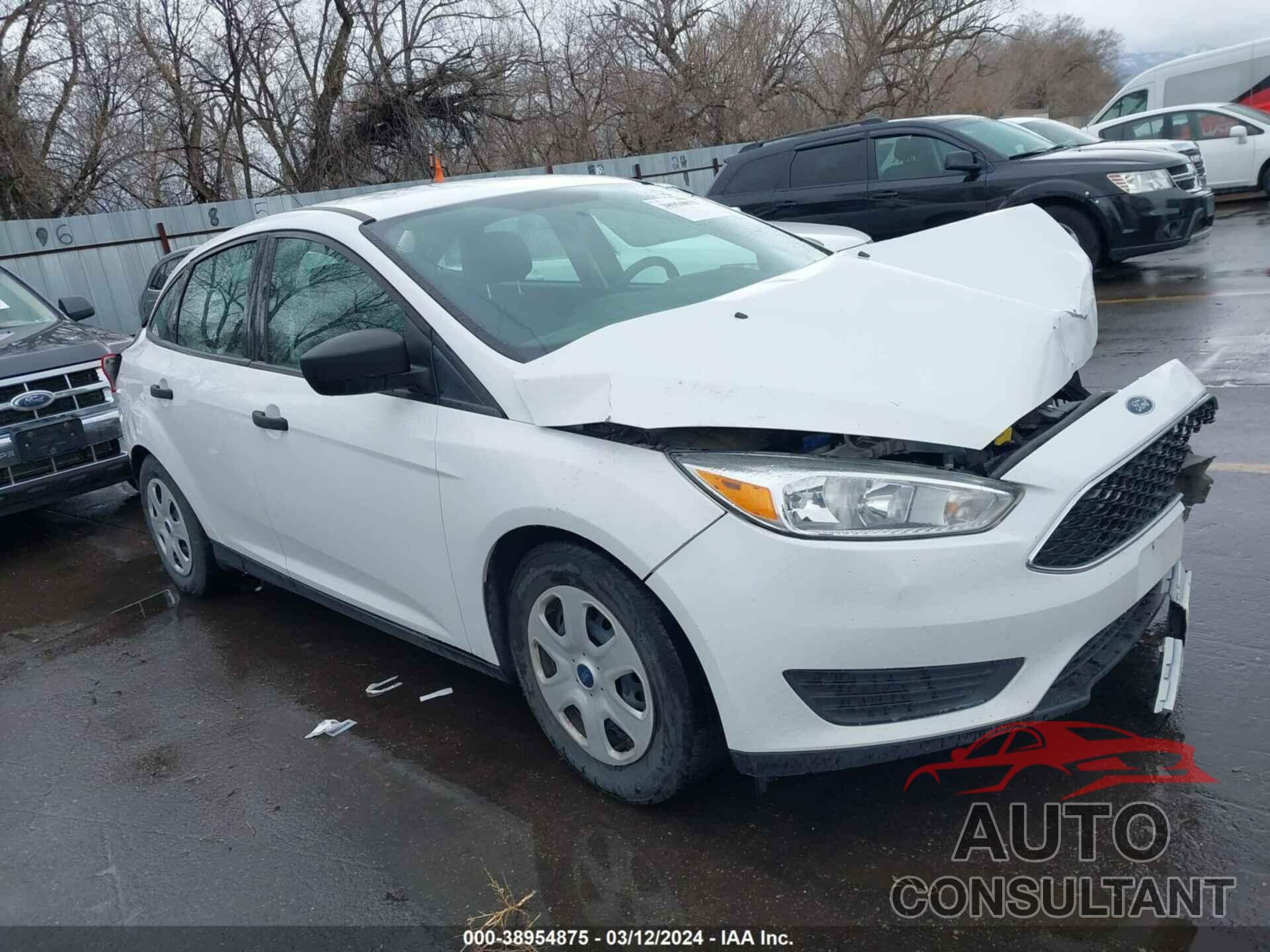 FORD FOCUS 2018 - 1FADP3E24JL230204