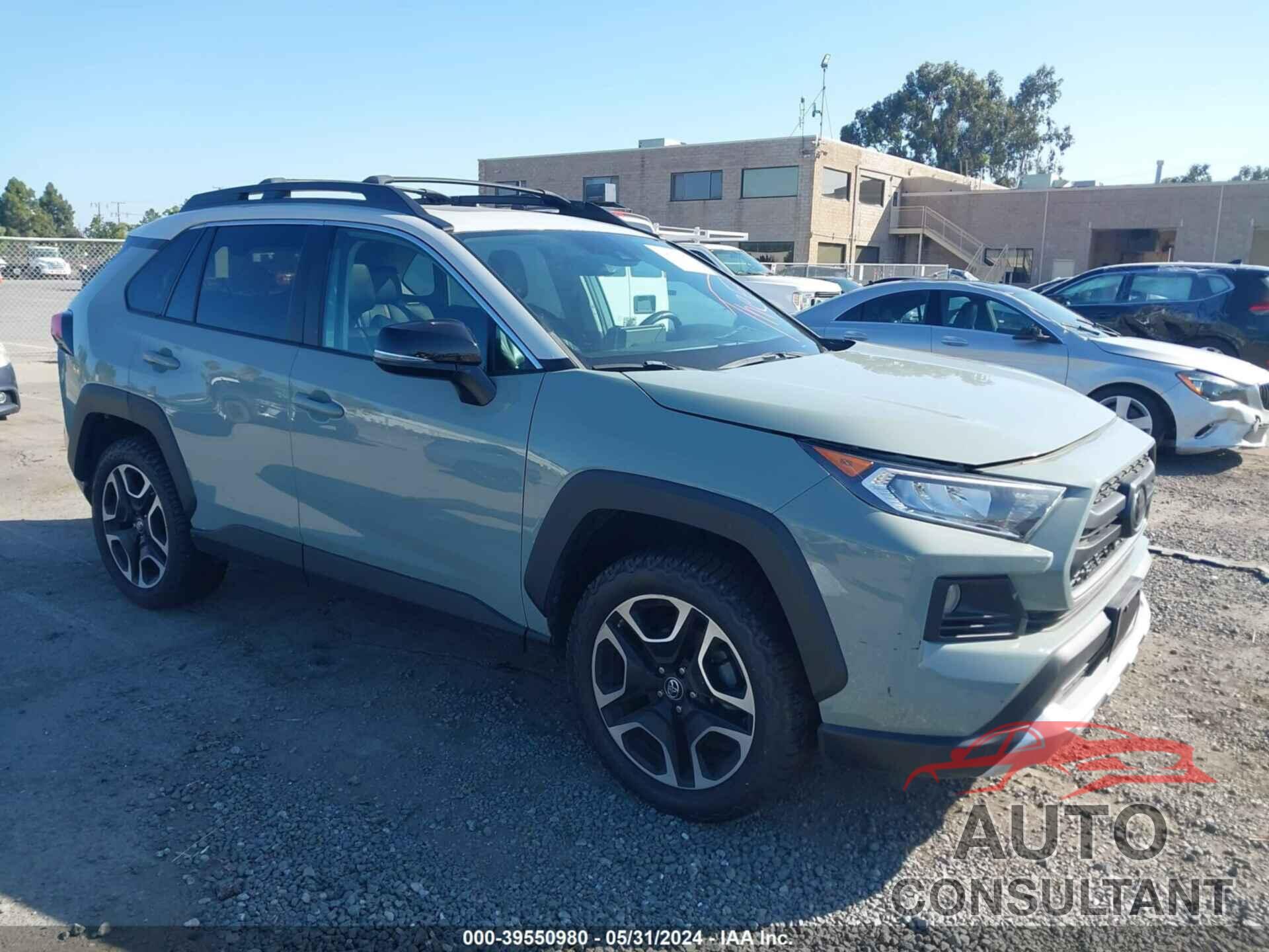 TOYOTA RAV4 2019 - 2T3J1RFVXKC023181