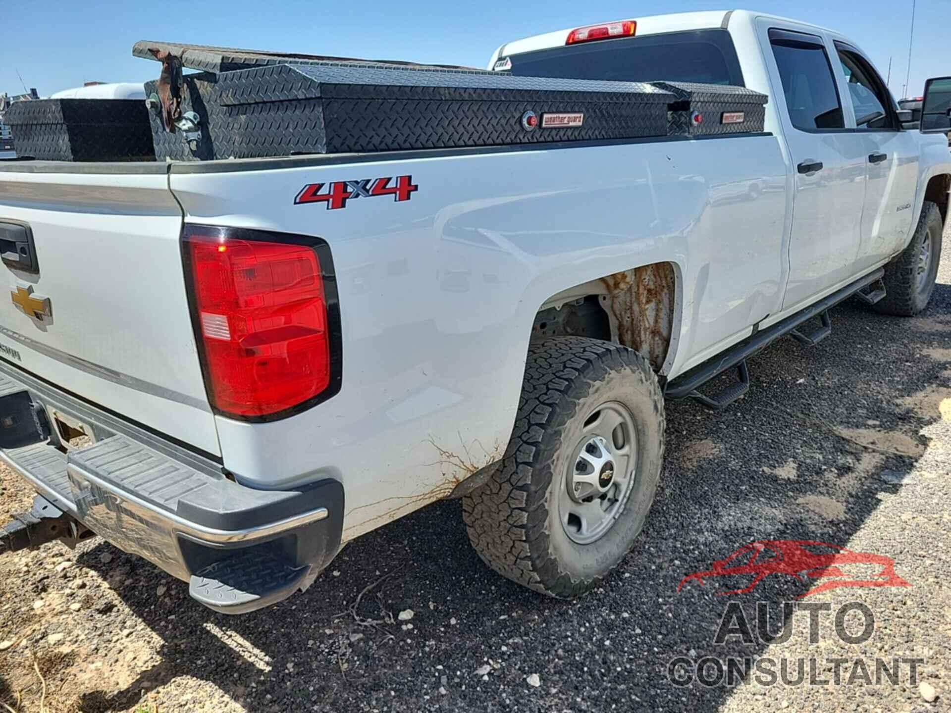 CHEVROLET SILVERADO 2019 - 1GC1KREG5KF176907