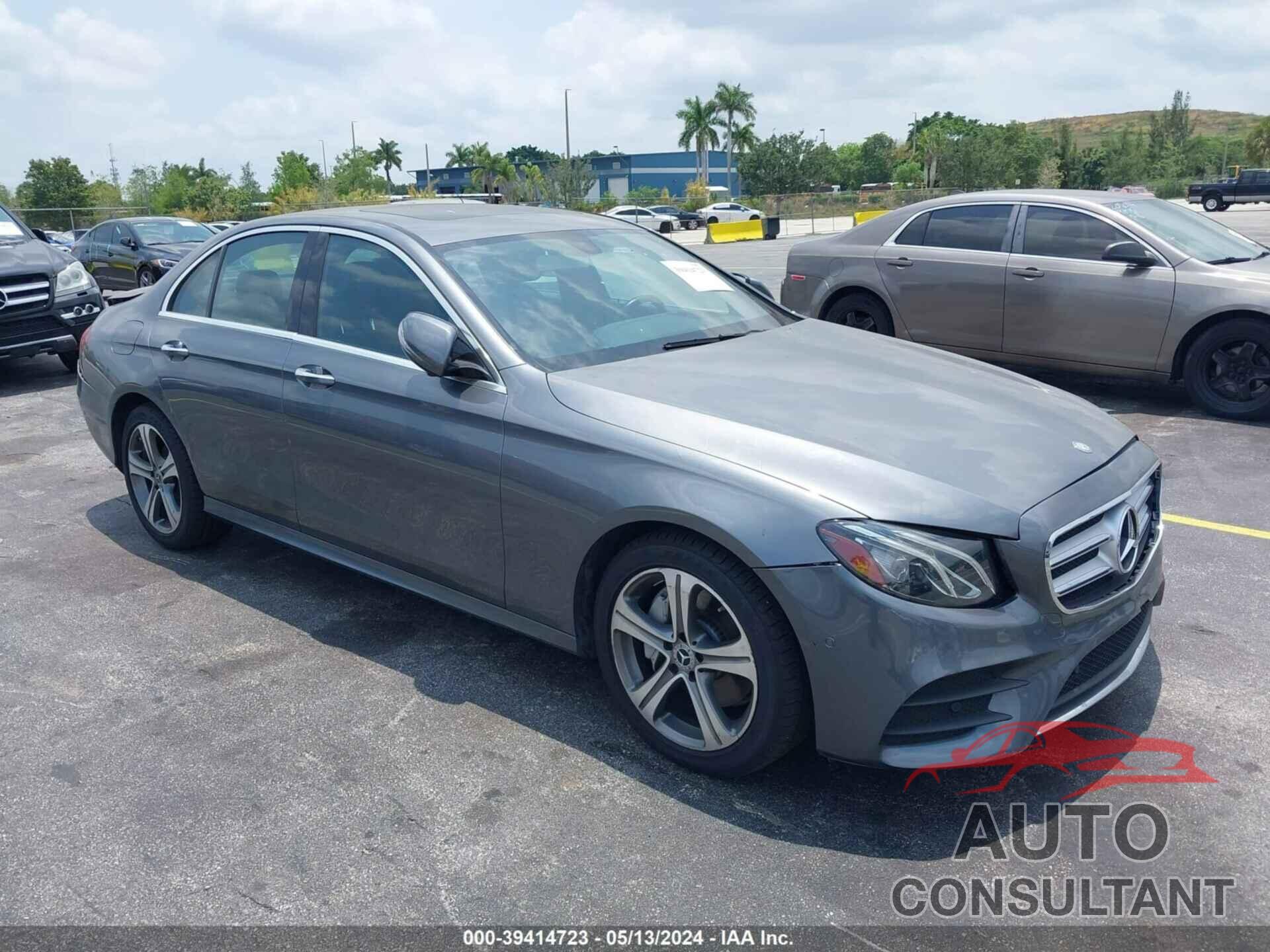 MERCEDES-BENZ E 300 2017 - WDDZF4KBXHA242267