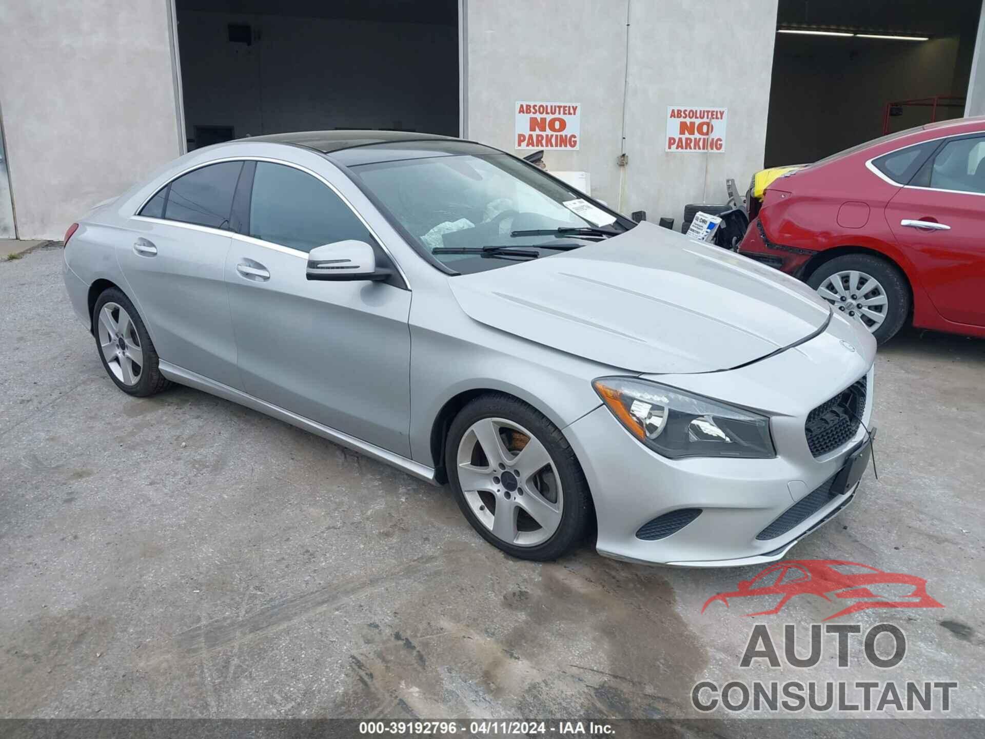 MERCEDES-BENZ CLA 250 2018 - WDDSJ4EB5JN504917