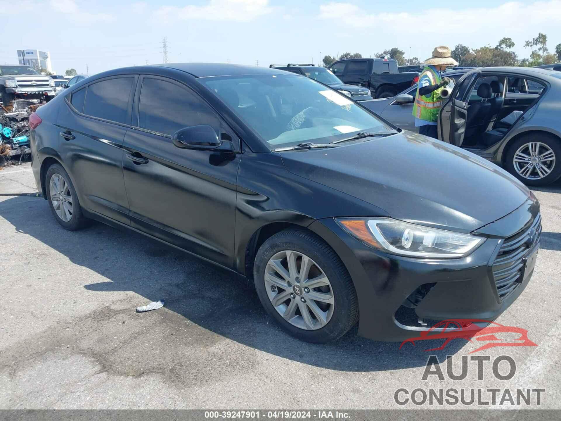 HYUNDAI ELANTRA 2018 - 5NPD74LF9JH279411
