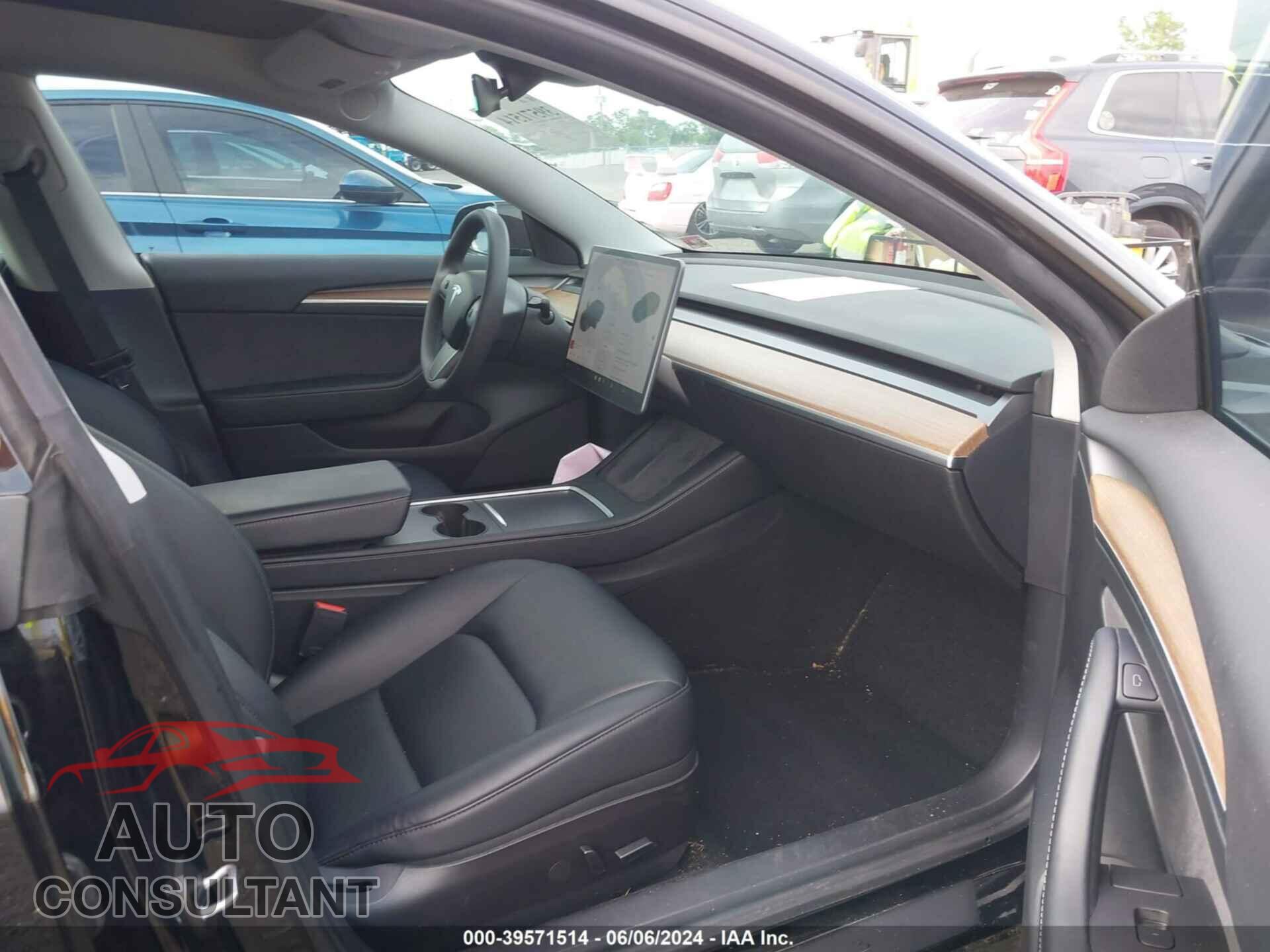 TESLA MODEL 3 2021 - 5YJ3E1EA3MF031790