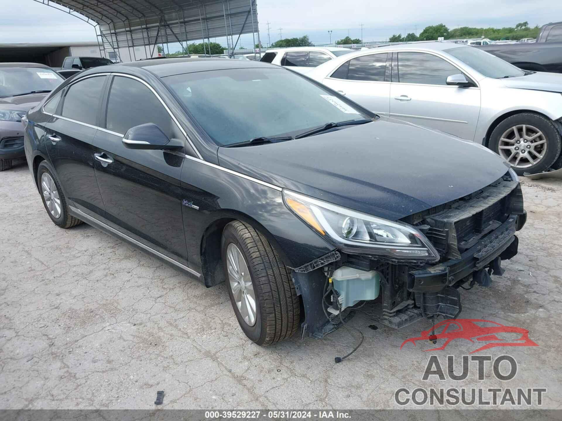 HYUNDAI SONATA HYBRID 2017 - KMHE24L13HA044328