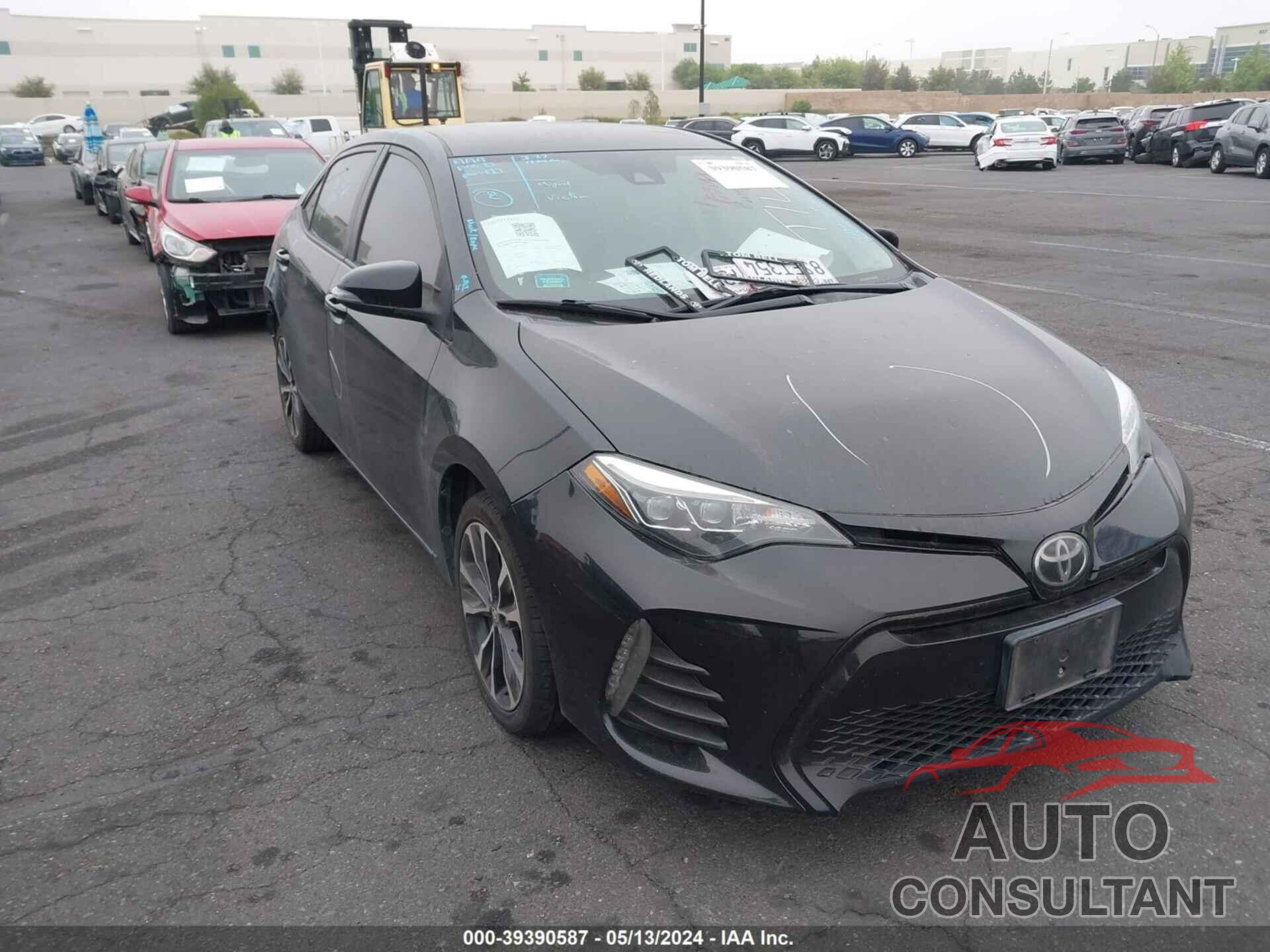 TOYOTA COROLLA 2018 - 5YFBURHEXJP823107