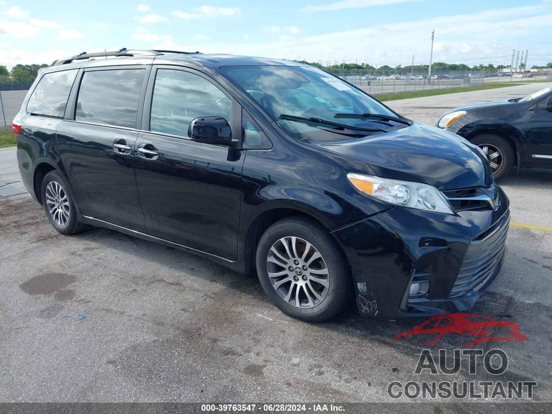 TOYOTA SIENNA 2019 - 5TDYZ3DC2KS016165