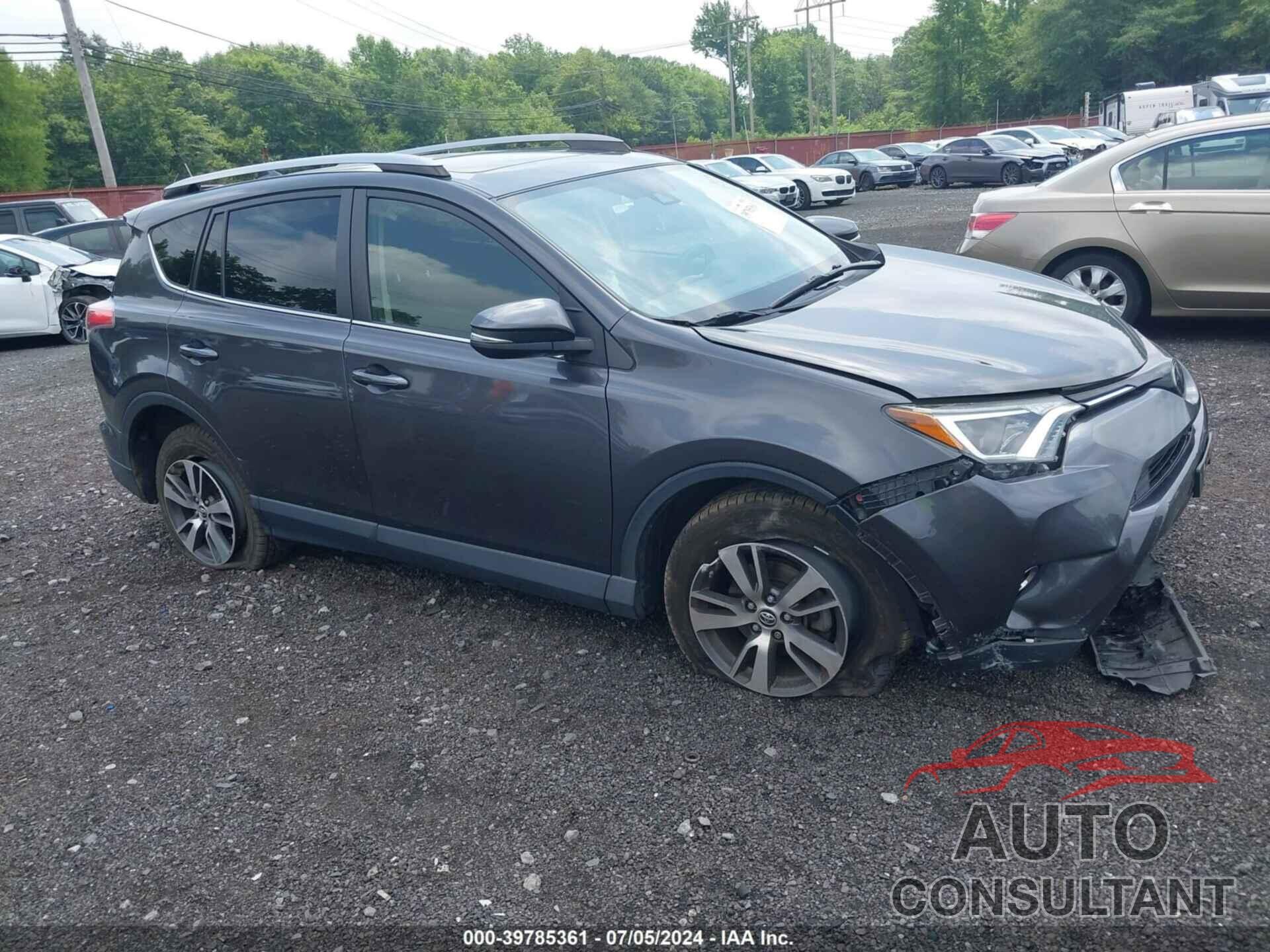 TOYOTA RAV4 2018 - JTMRFREV9JJ228718