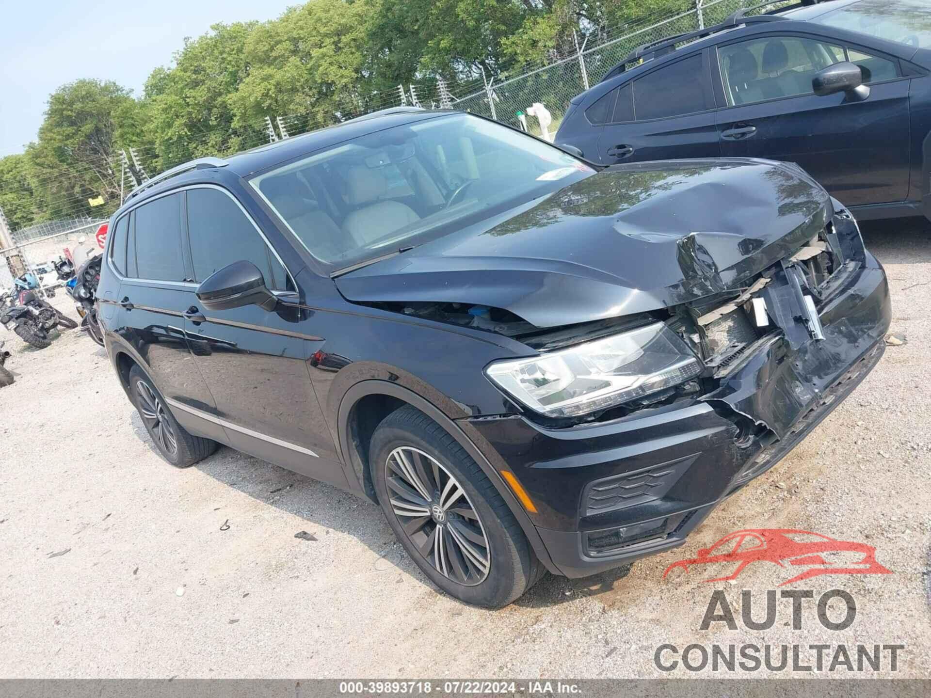 VOLKSWAGEN TIGUAN 2018 - 3VV2B7AX6JM143171