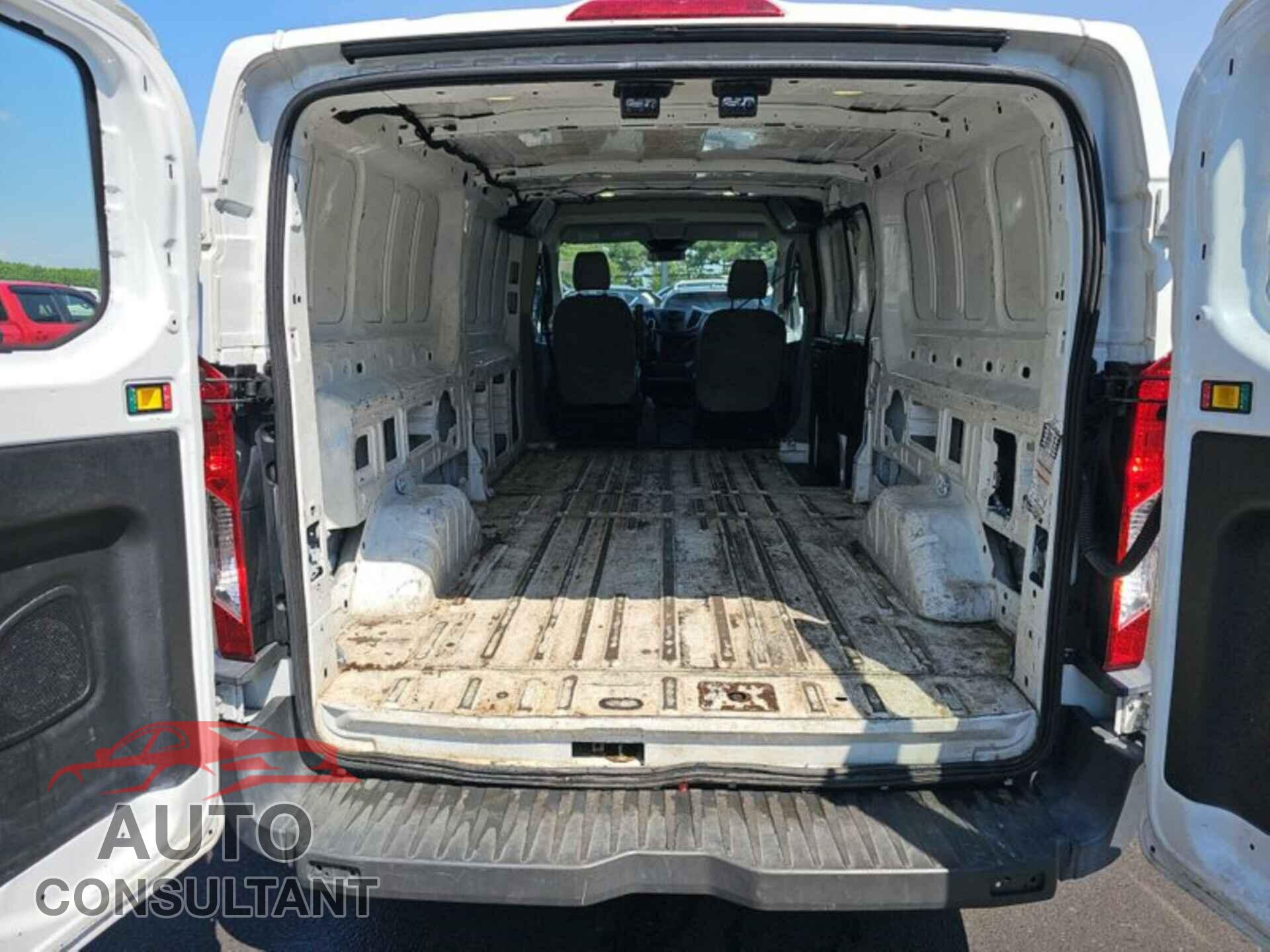 FORD TRANSIT 2017 - 1FTYE9ZM6HKA21157