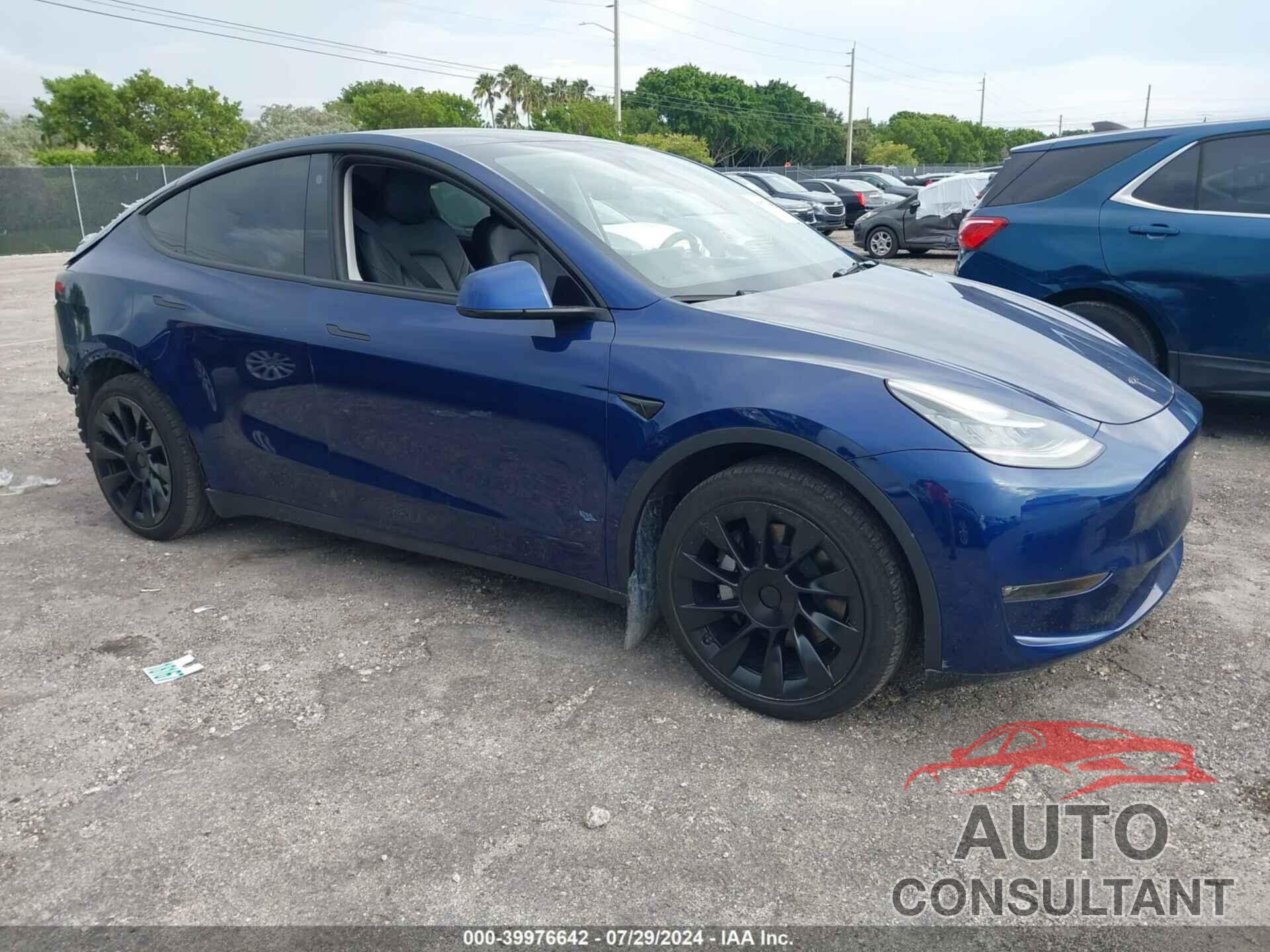 TESLA MODEL Y 2023 - 7SAYGAEE1PF612442