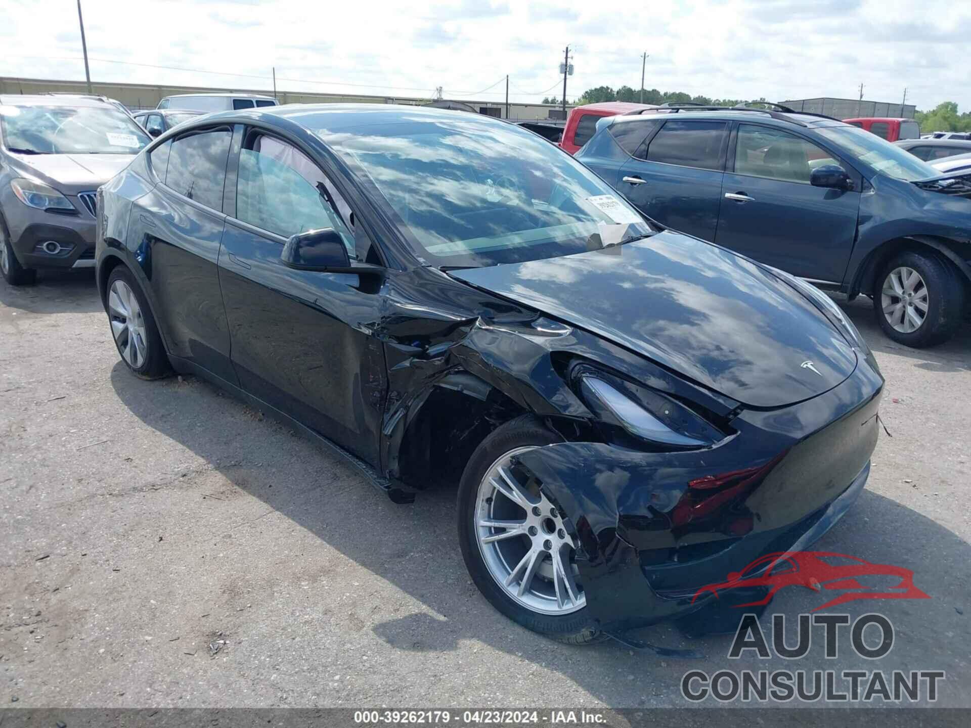 TESLA MODEL Y 2024 - 7SAYGDED5RF992705