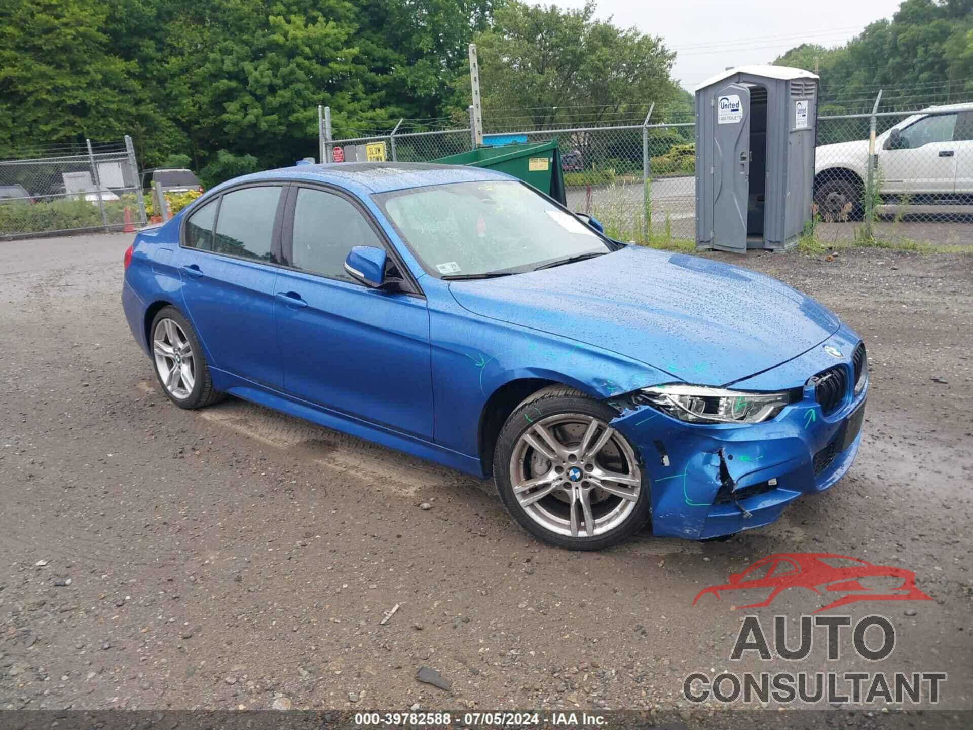 BMW 328I 2016 - WBA8E3G50GNT75100