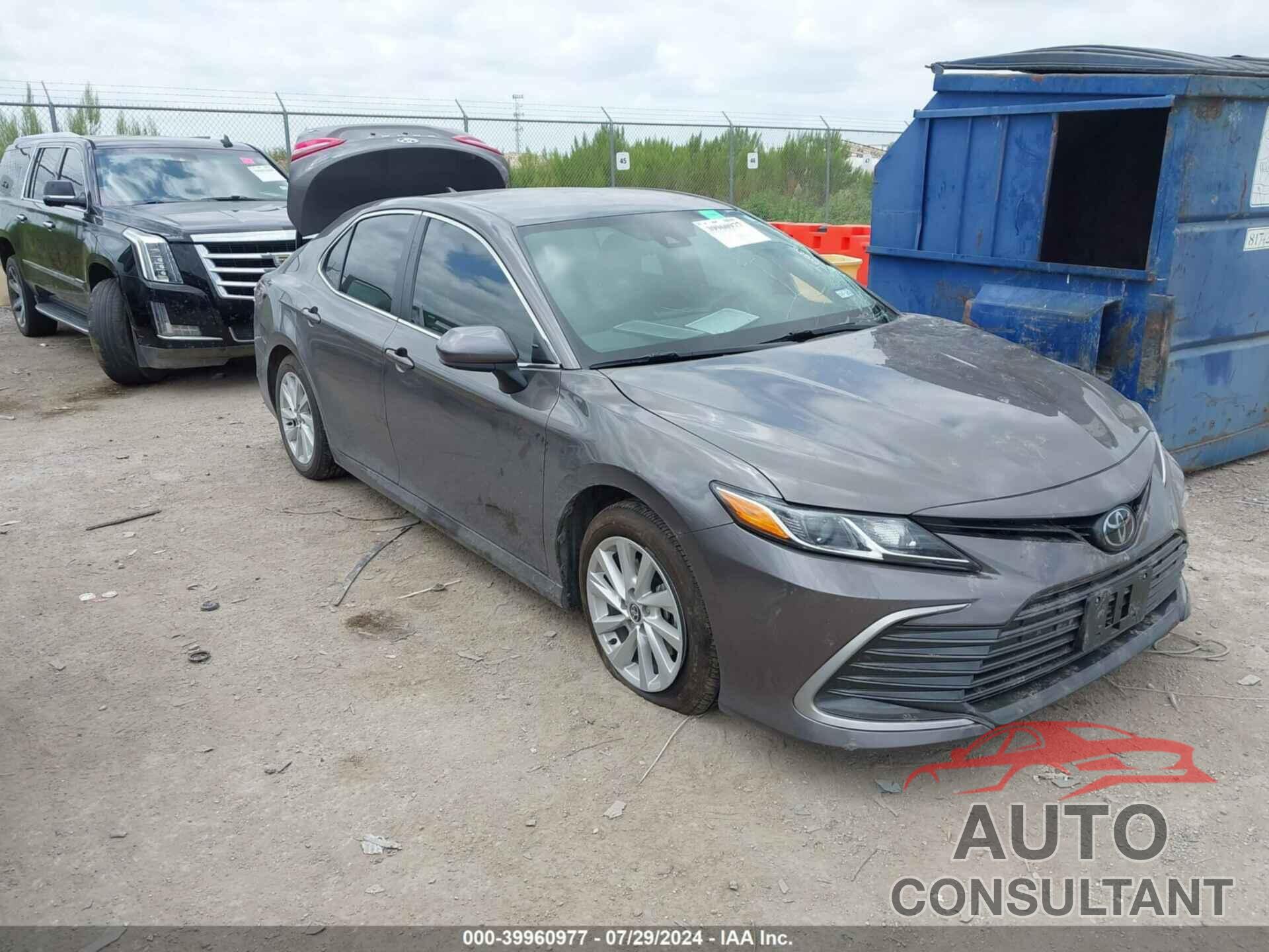 TOYOTA CAMRY 2023 - 4T1C11AKXPU809018