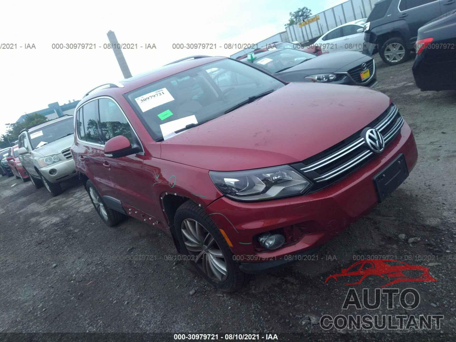 VOLKSWAGEN TIGUAN 2016 - WVGAV7AX7GW059897