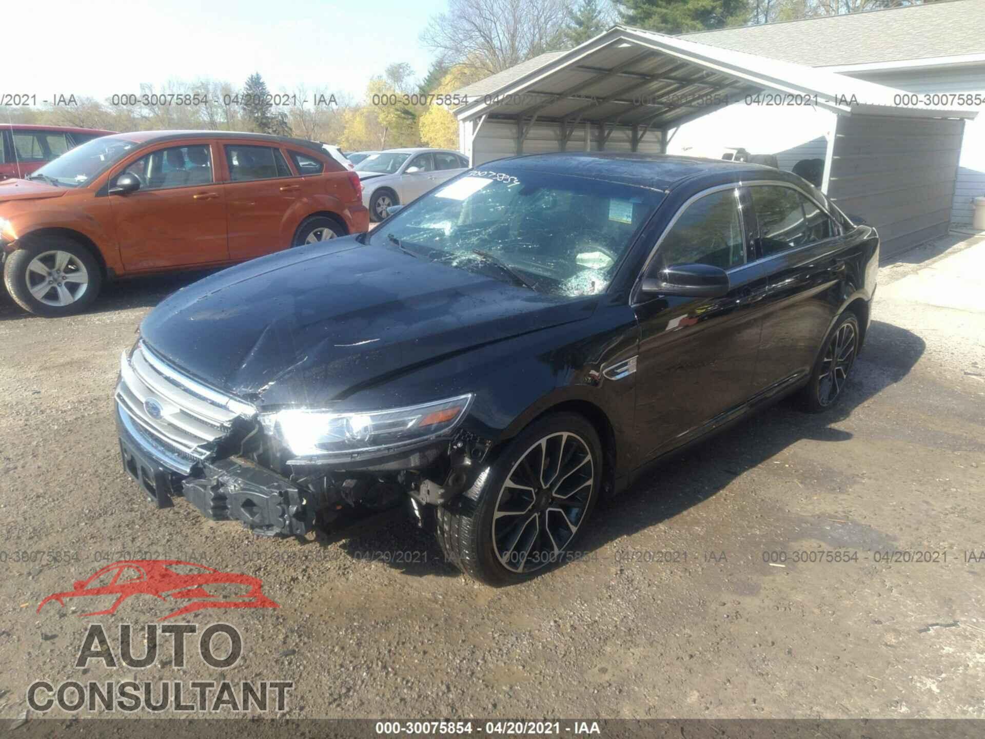 FORD TAURUS 2017 - 1FAHP2H82HG110416