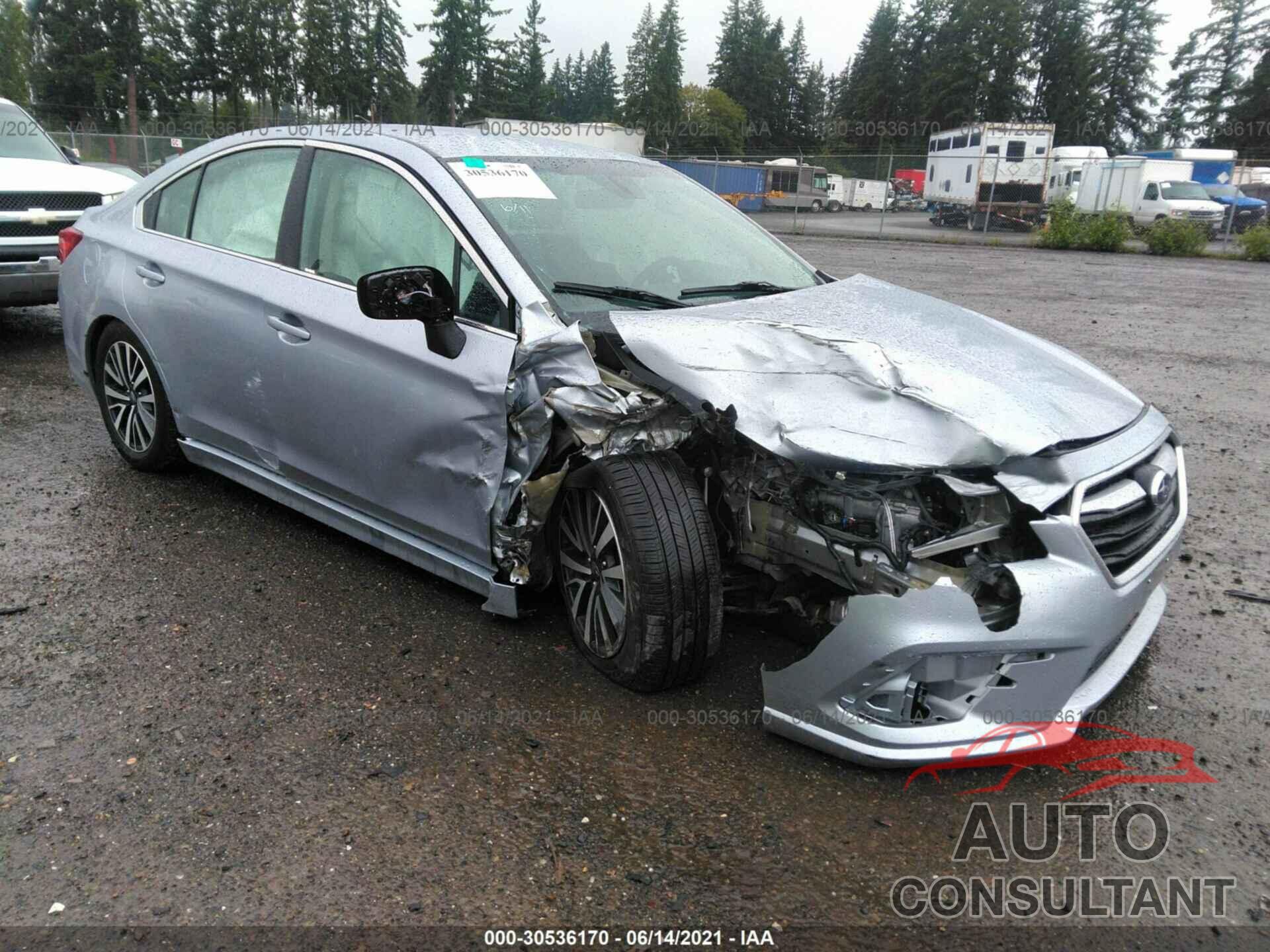 SUBARU LEGACY 2019 - 4S3BNAB67K3030325