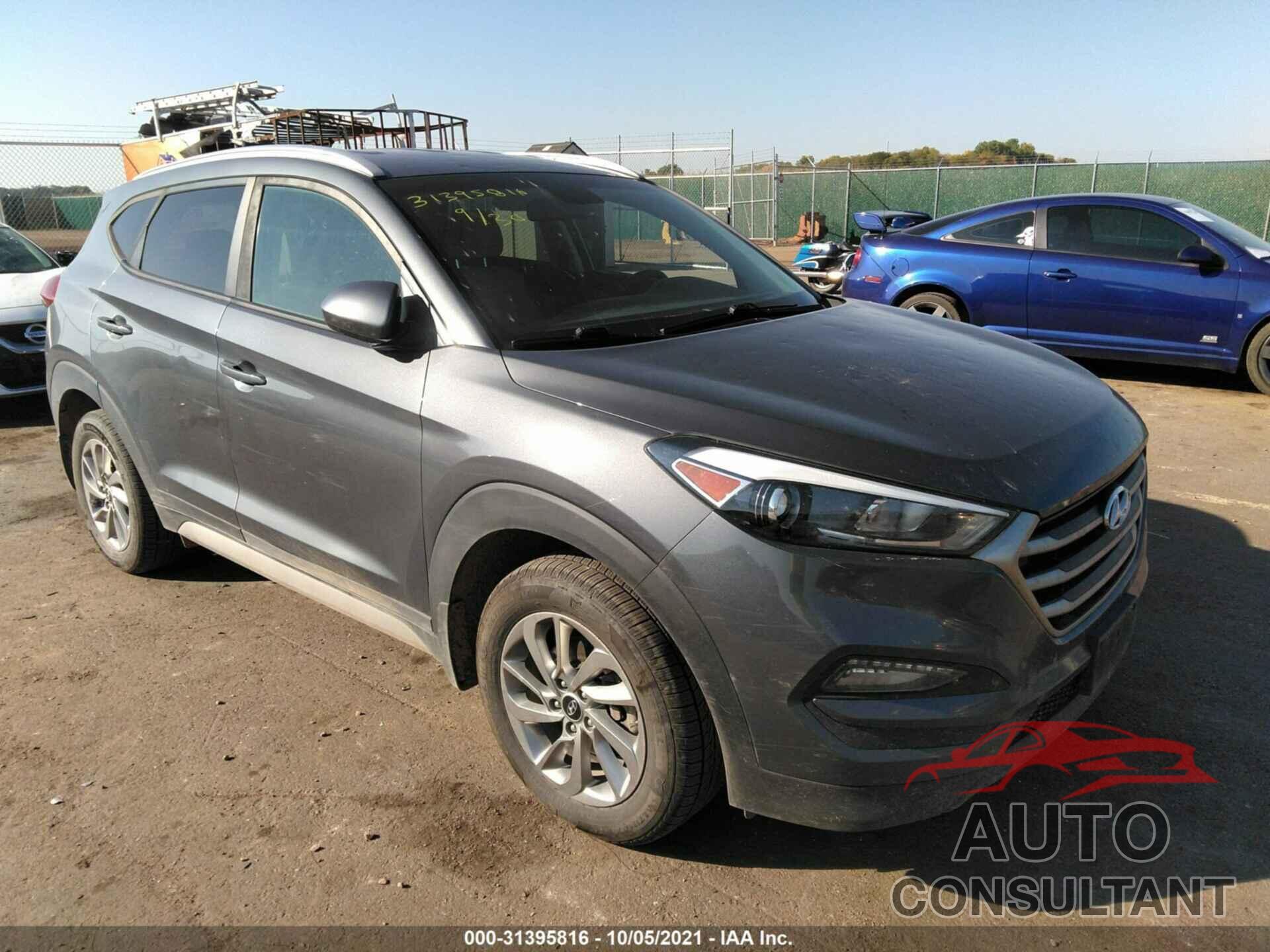 HYUNDAI TUCSON 2018 - KM8J3CA42JU784346