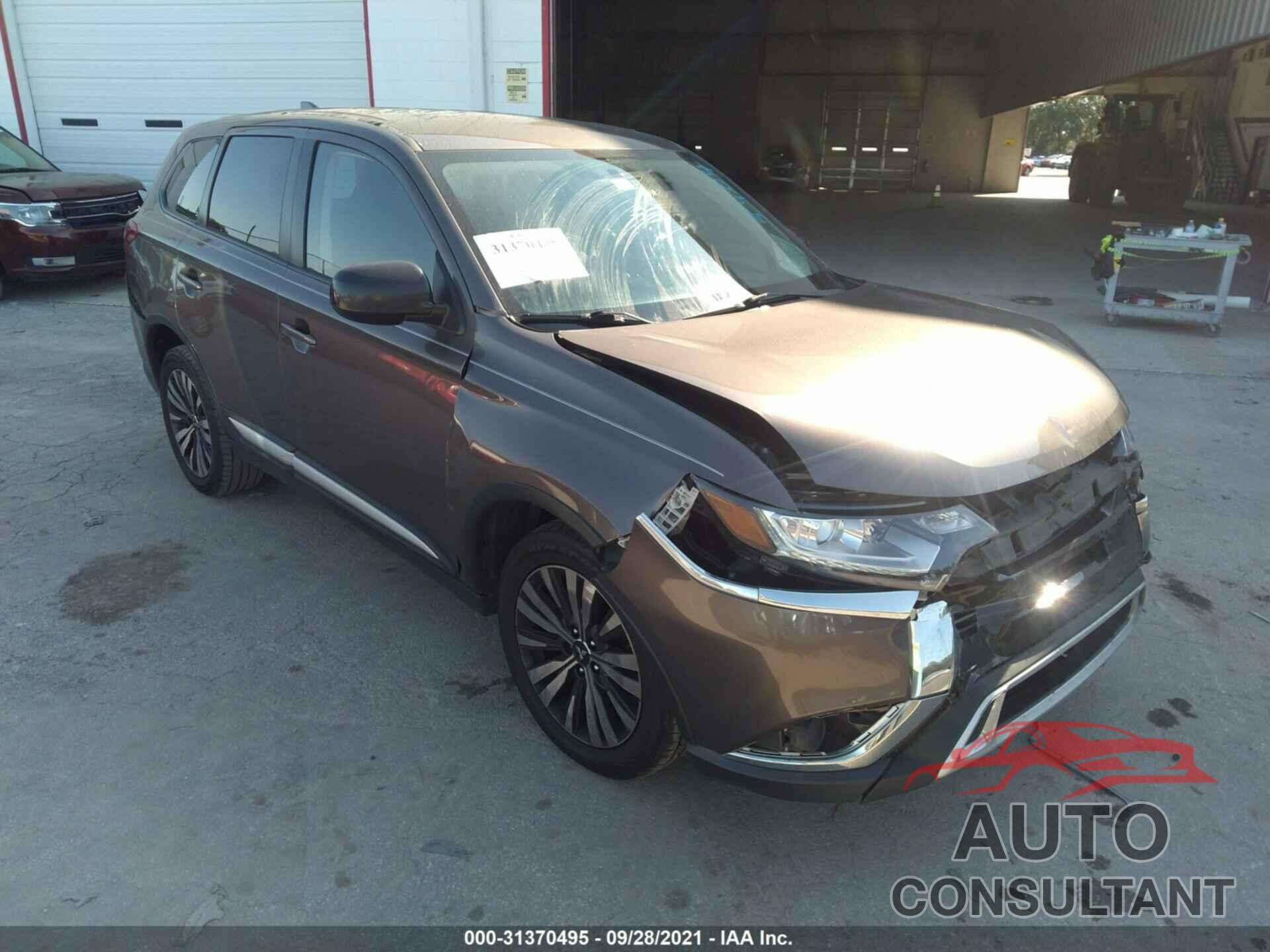 MITSUBISHI OUTLANDER 2019 - JA4AD2A36KZ005404