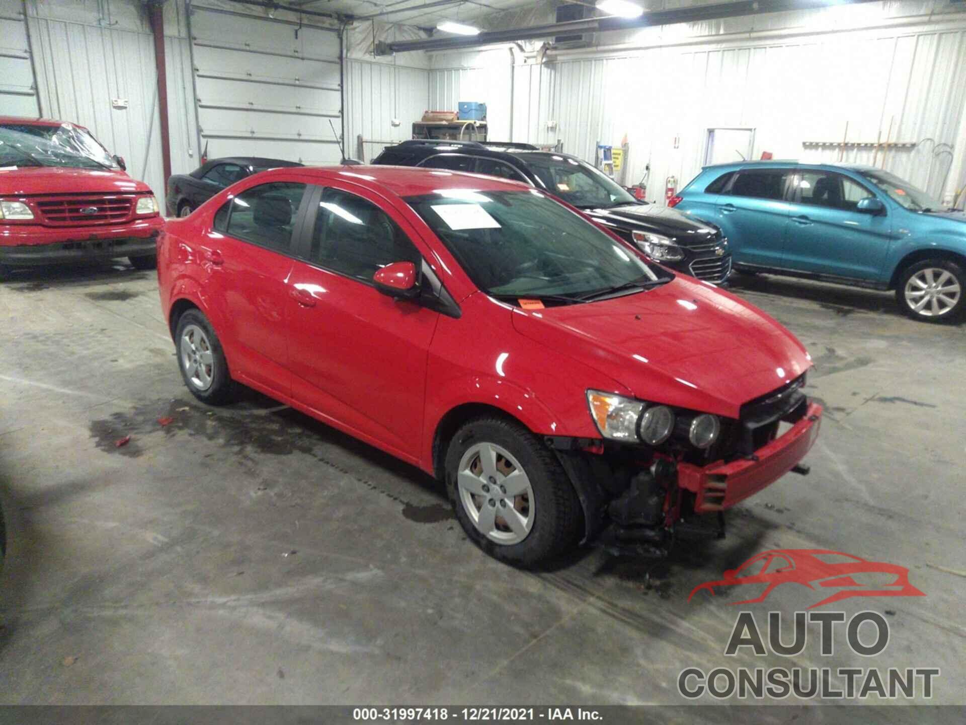 CHEVROLET SONIC 2016 - 1G1JA5SH6G4146044