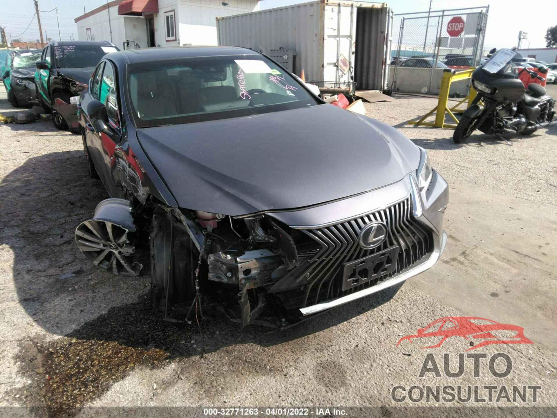 LEXUS ES 2019 - 58ABZ1B10KU048043