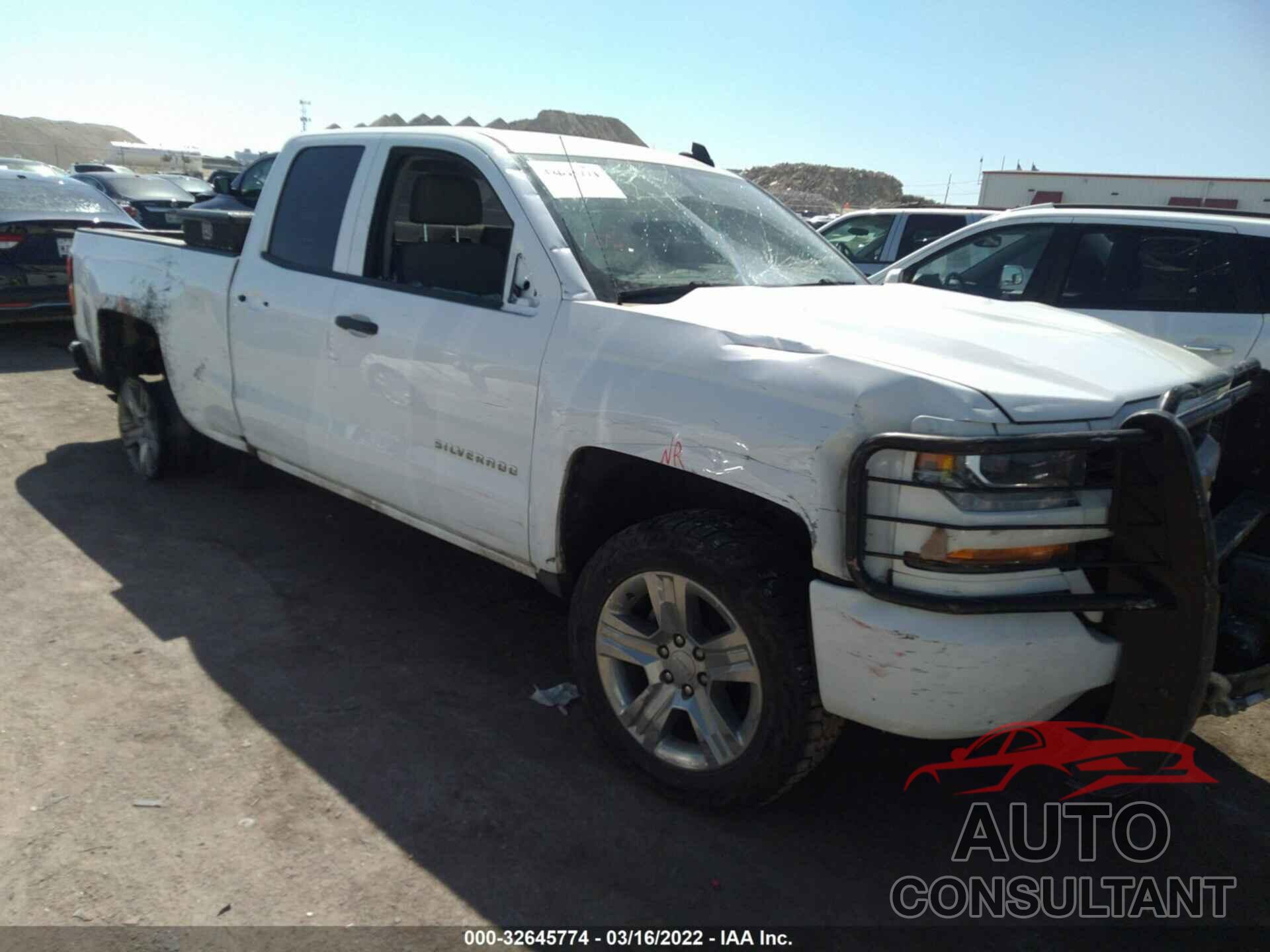 CHEVROLET SILVERADO 1500 2018 - 1GCRCPEH1JZ331768