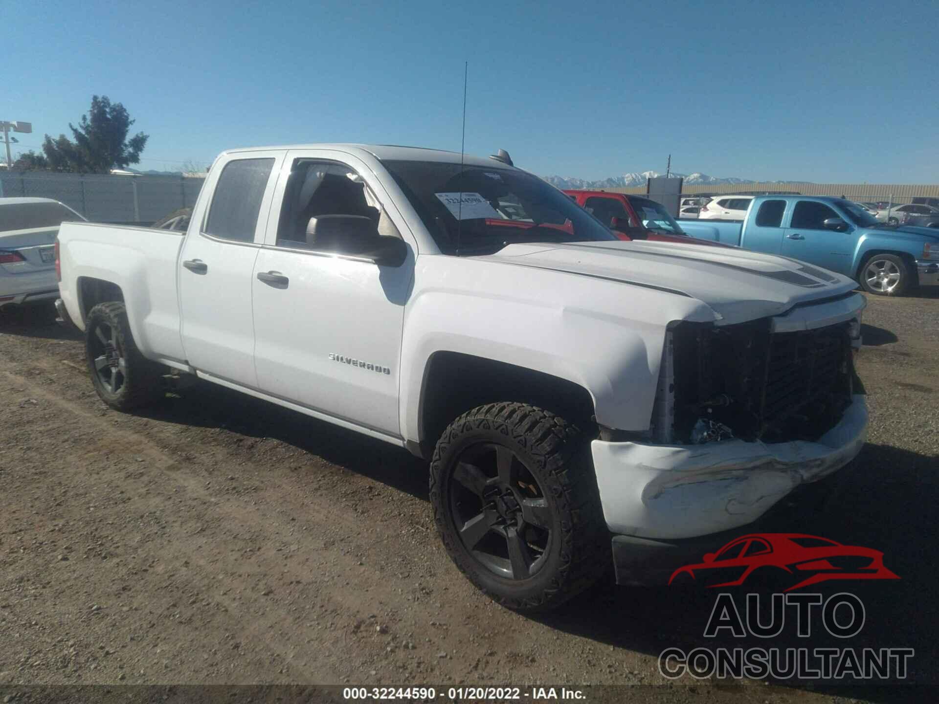 CHEVROLET SILVERADO 1500 2017 - 1GCRCPEC7HZ114689