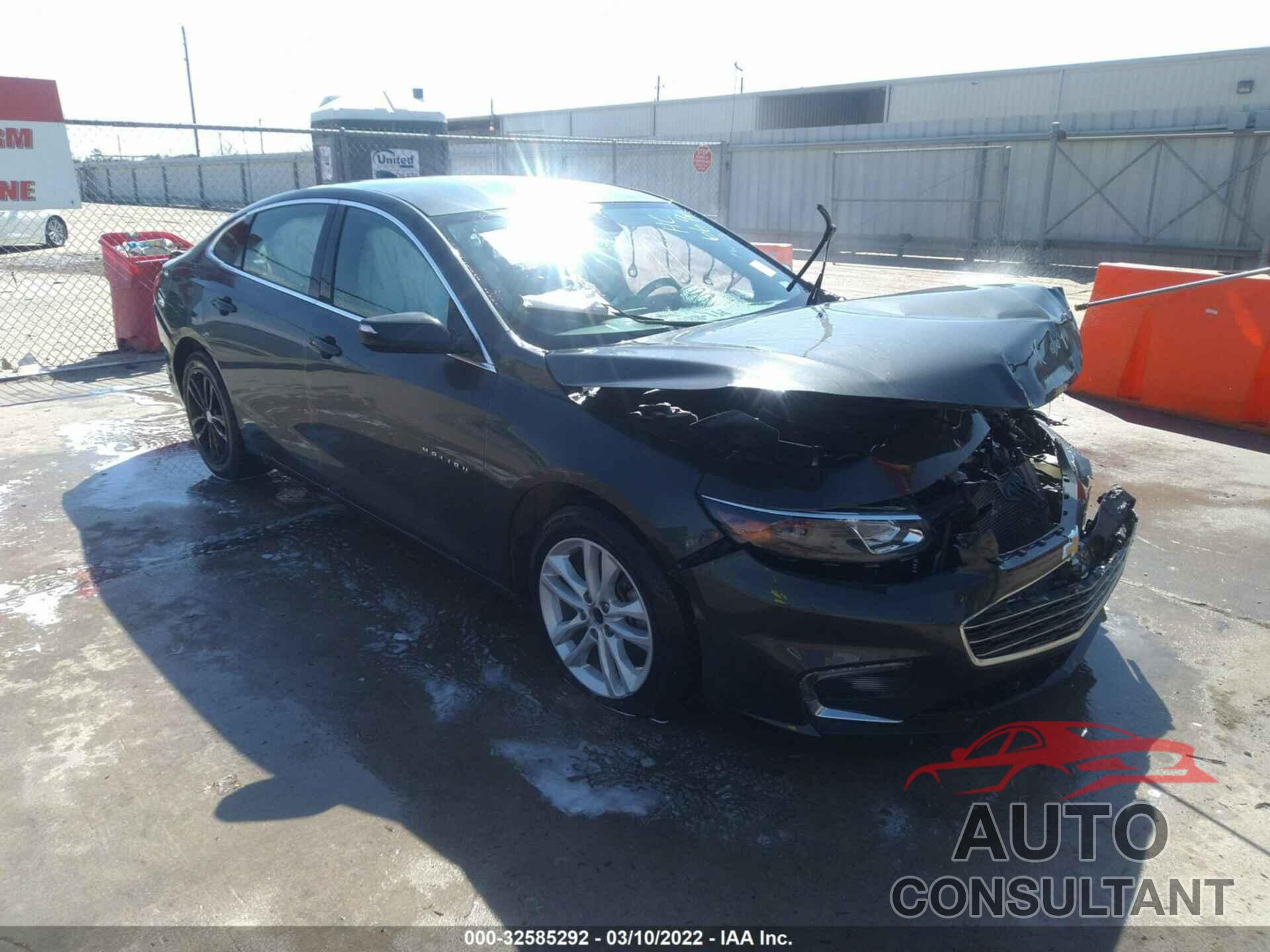 CHEVROLET MALIBU 2018 - 1G1ZD5ST9JF141138