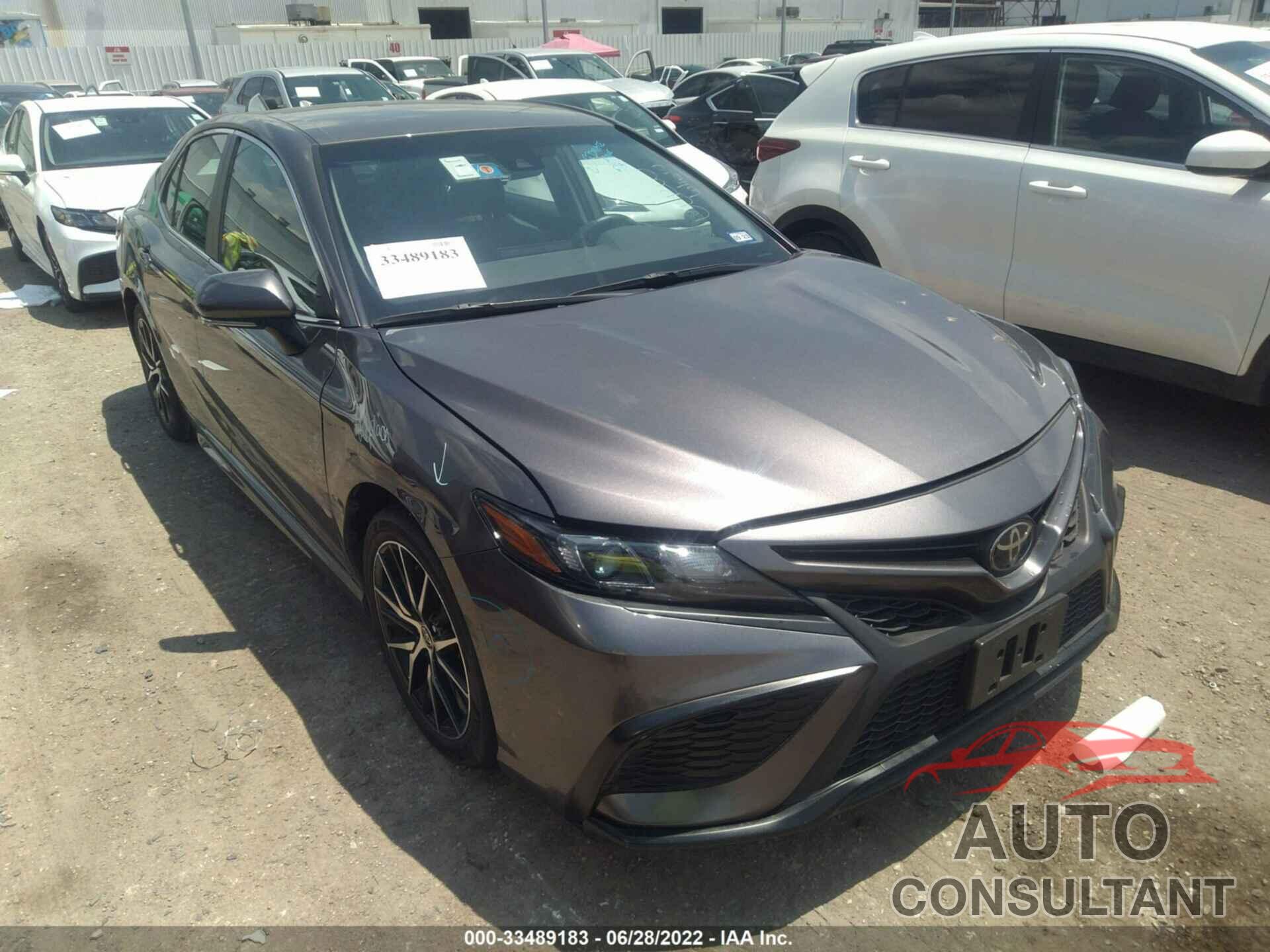 TOYOTA CAMRY 2022 - 4T1G11AK9NU626899