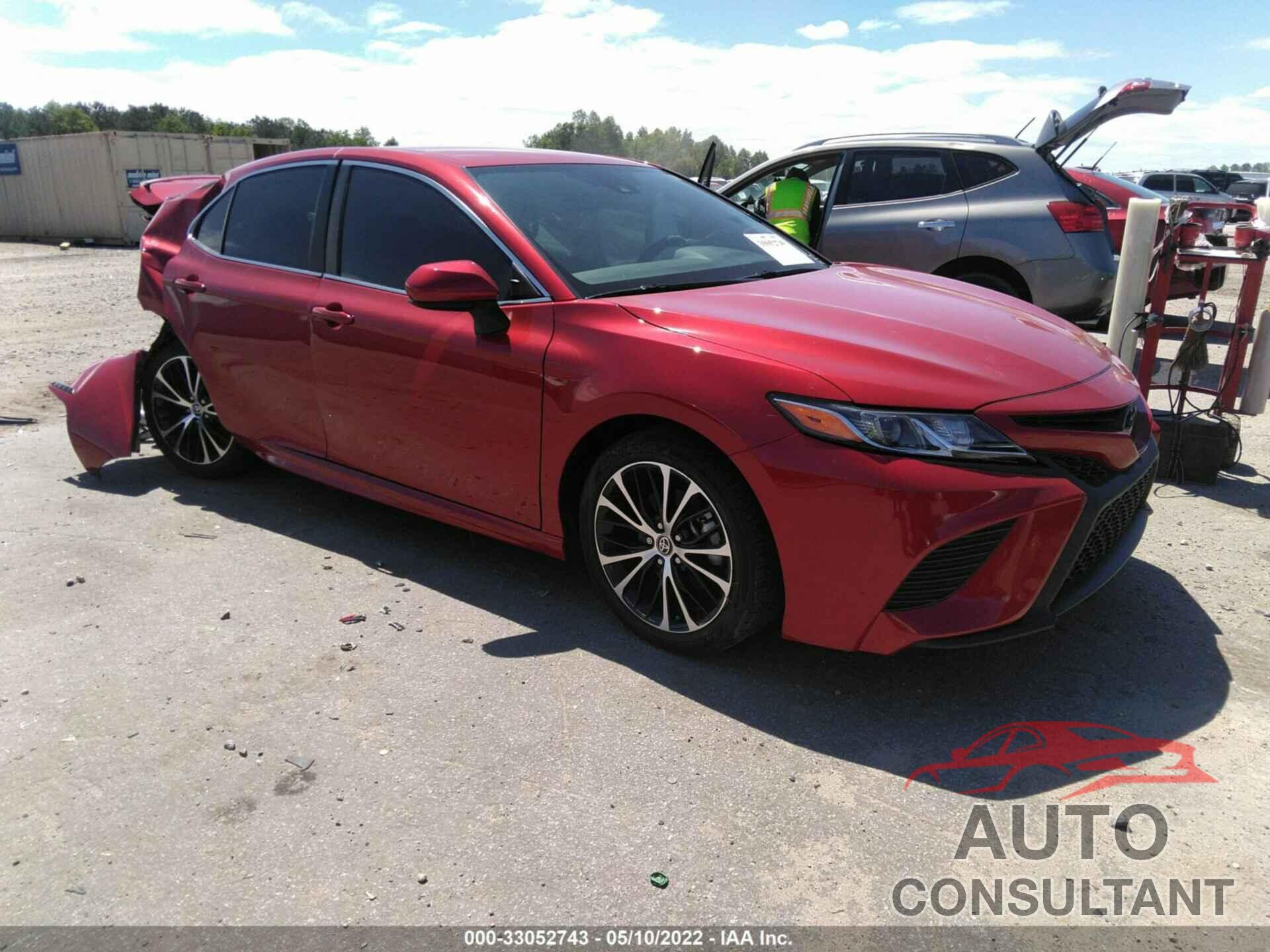 TOYOTA CAMRY 2020 - 4T1G11AK0LU360489