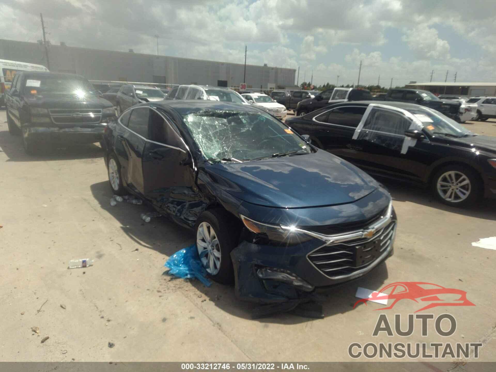 CHEVROLET MALIBU 2019 - 1G1ZD5ST1KF111973