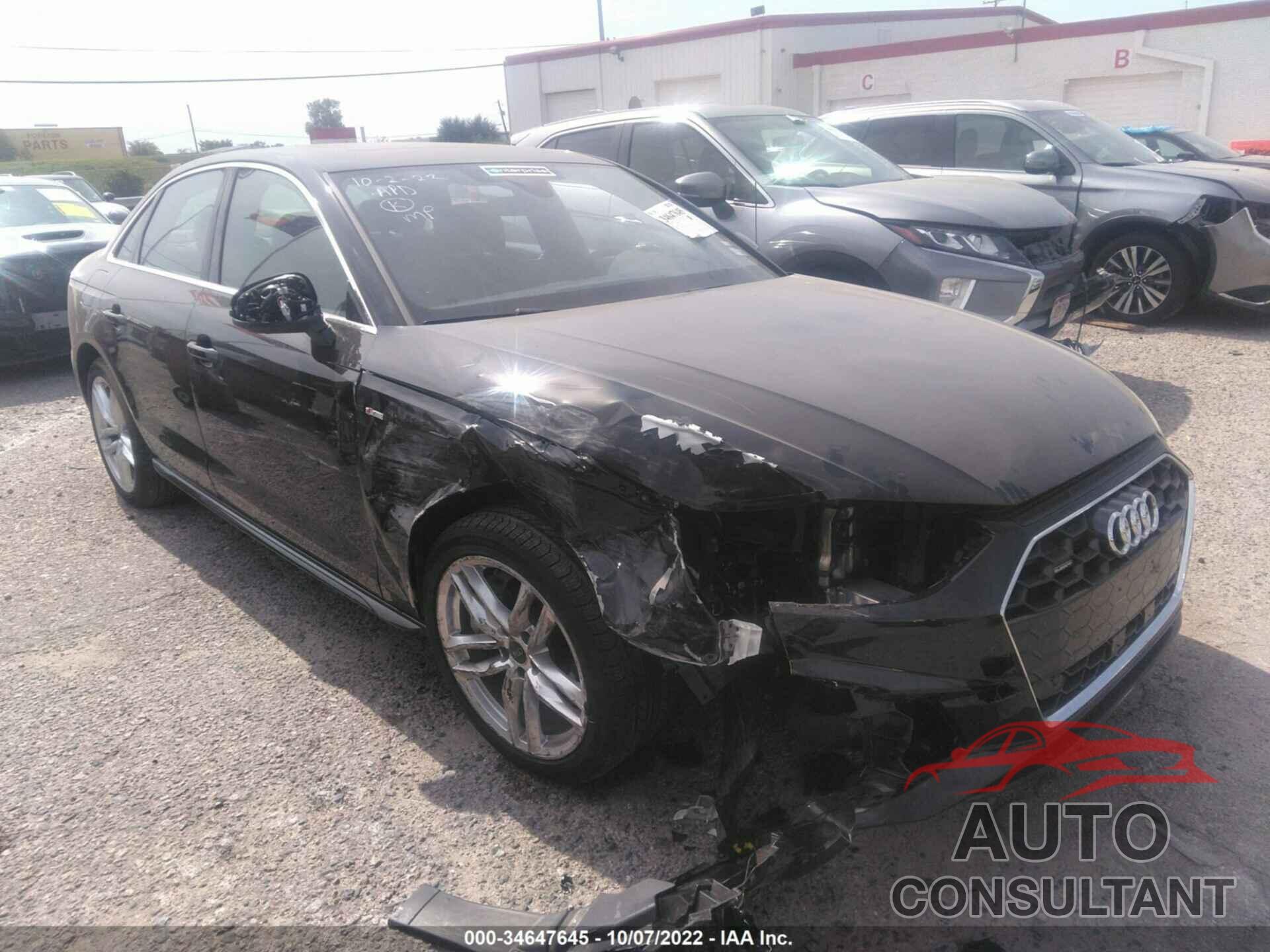 AUDI A4 SEDAN 2022 - WAUEAAF46NN013829