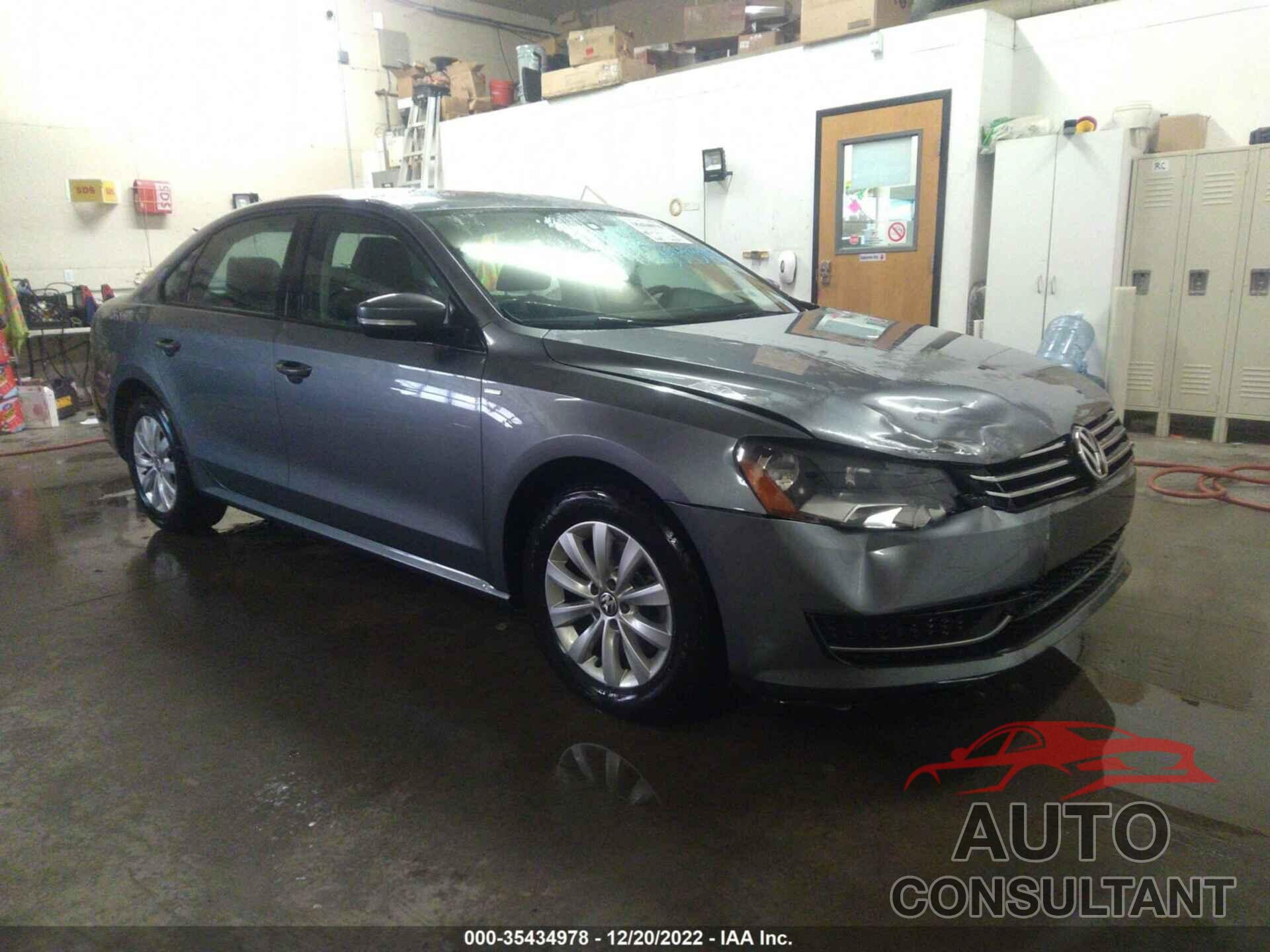 VOLKSWAGEN PASSAT 2015 - 1VWAT7A36FC056655