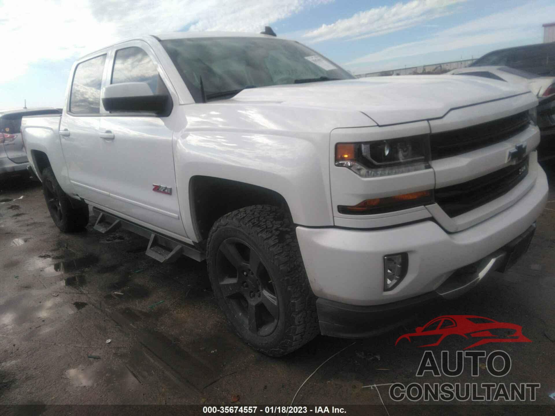 CHEVROLET SILVERADO 1500 2018 - 3GCUKREC1JG635342