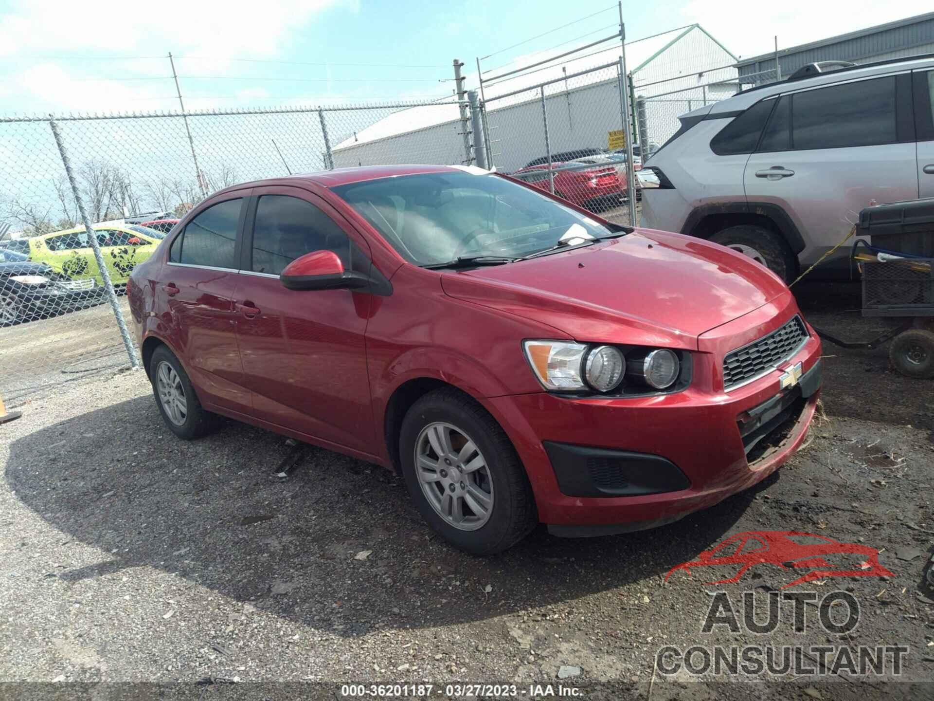 CHEVROLET SONIC 2015 - 1G1JC5SH4F4154491