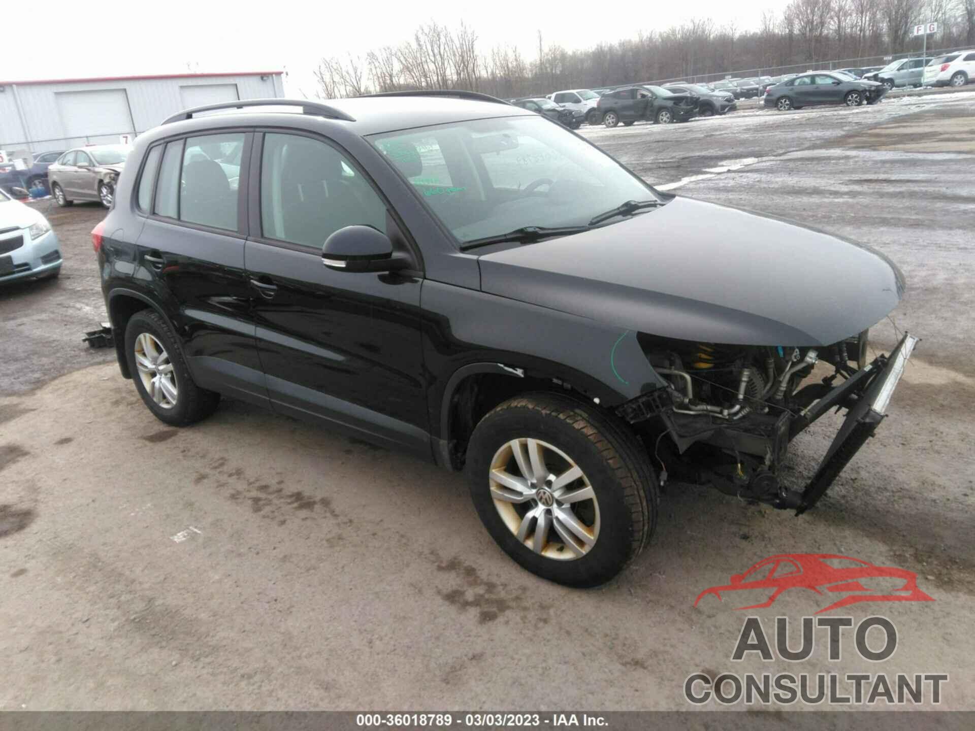 VOLKSWAGEN TIGUAN 2015 - WVGBV7AX9FW612357