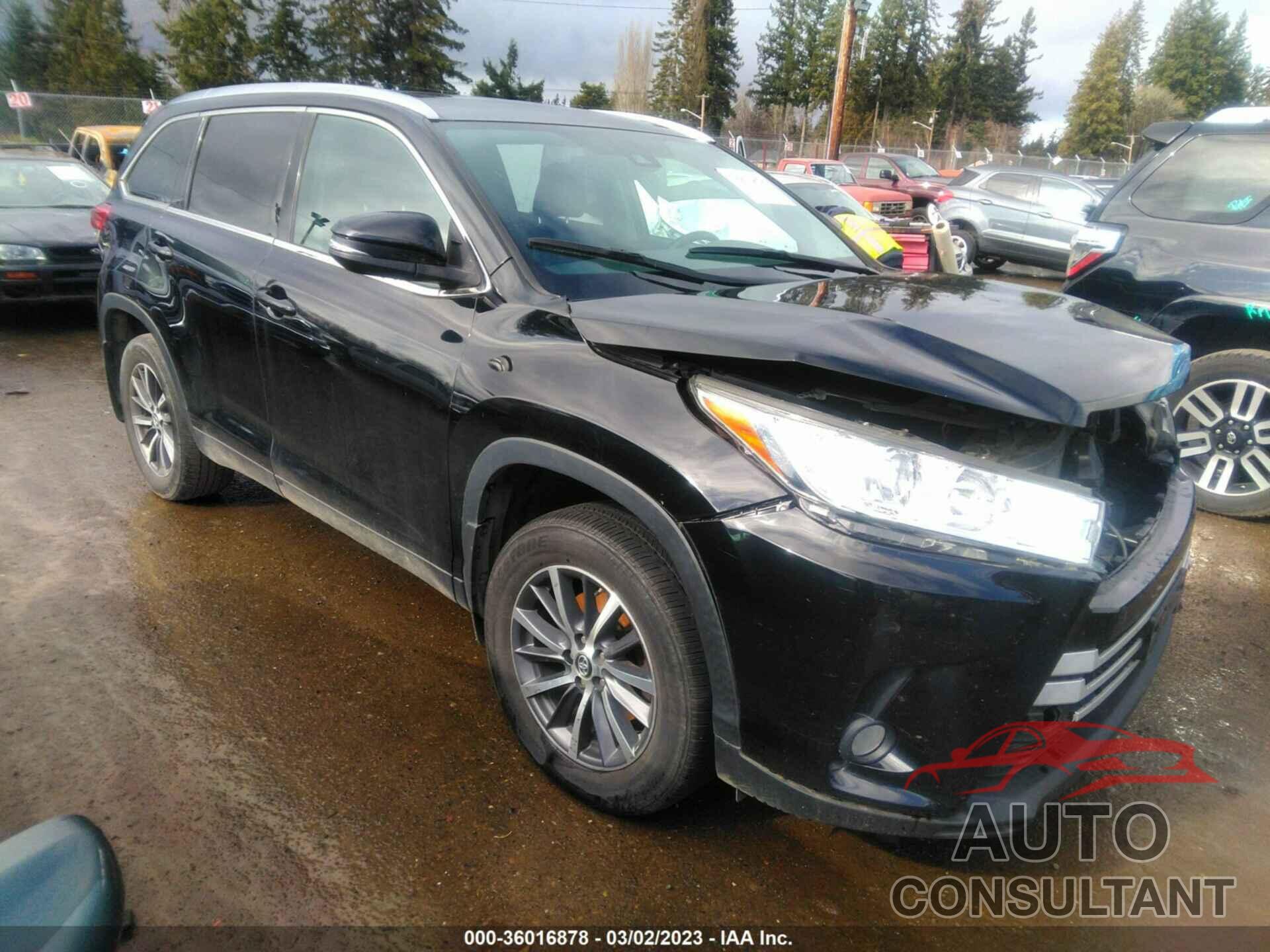 TOYOTA HIGHLANDER 2019 - 5TDJZRFH5KS961186