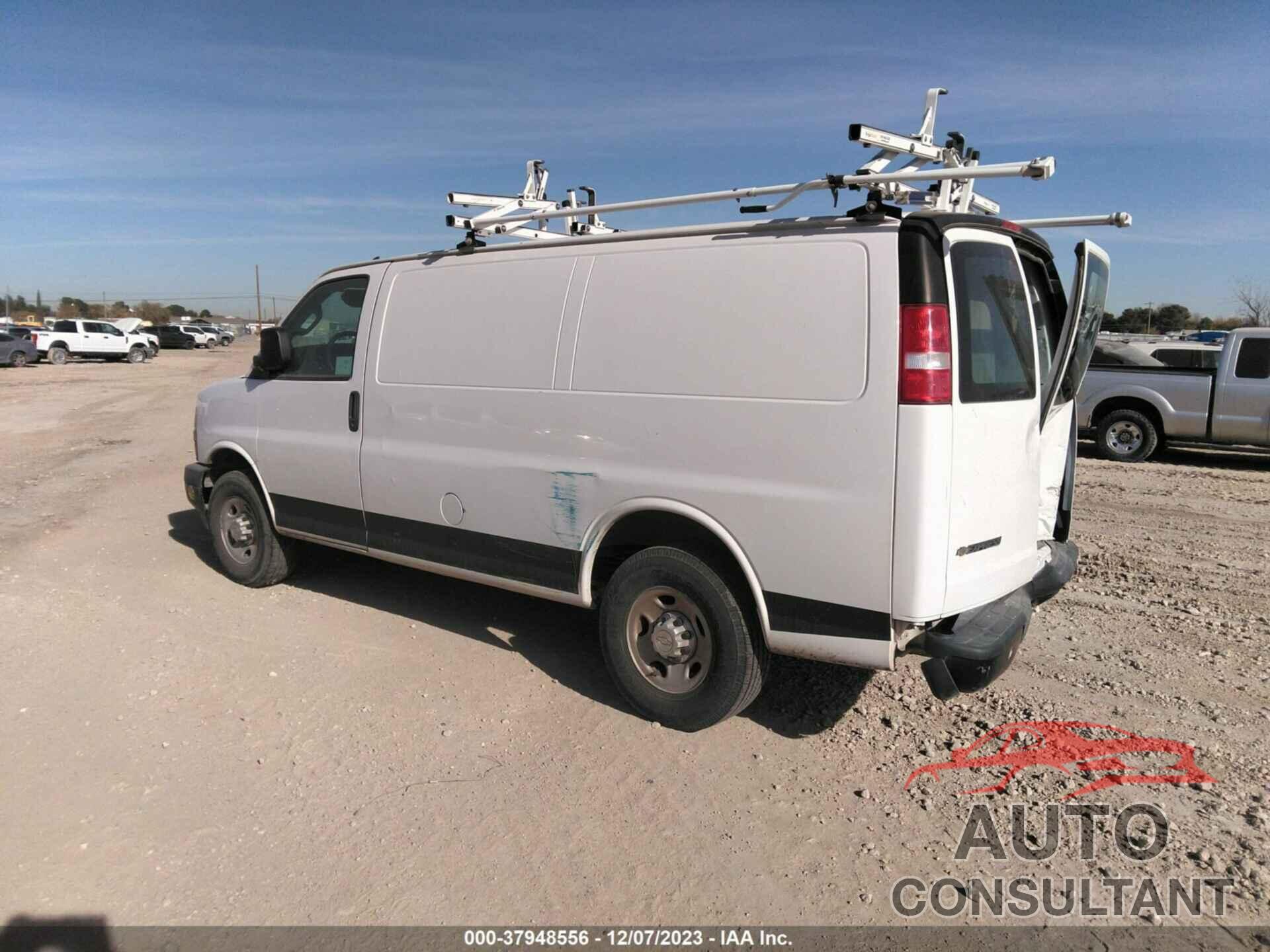 CHEVROLET EXPRESS G2500 2019 - 1GCWGAFPXK1305437